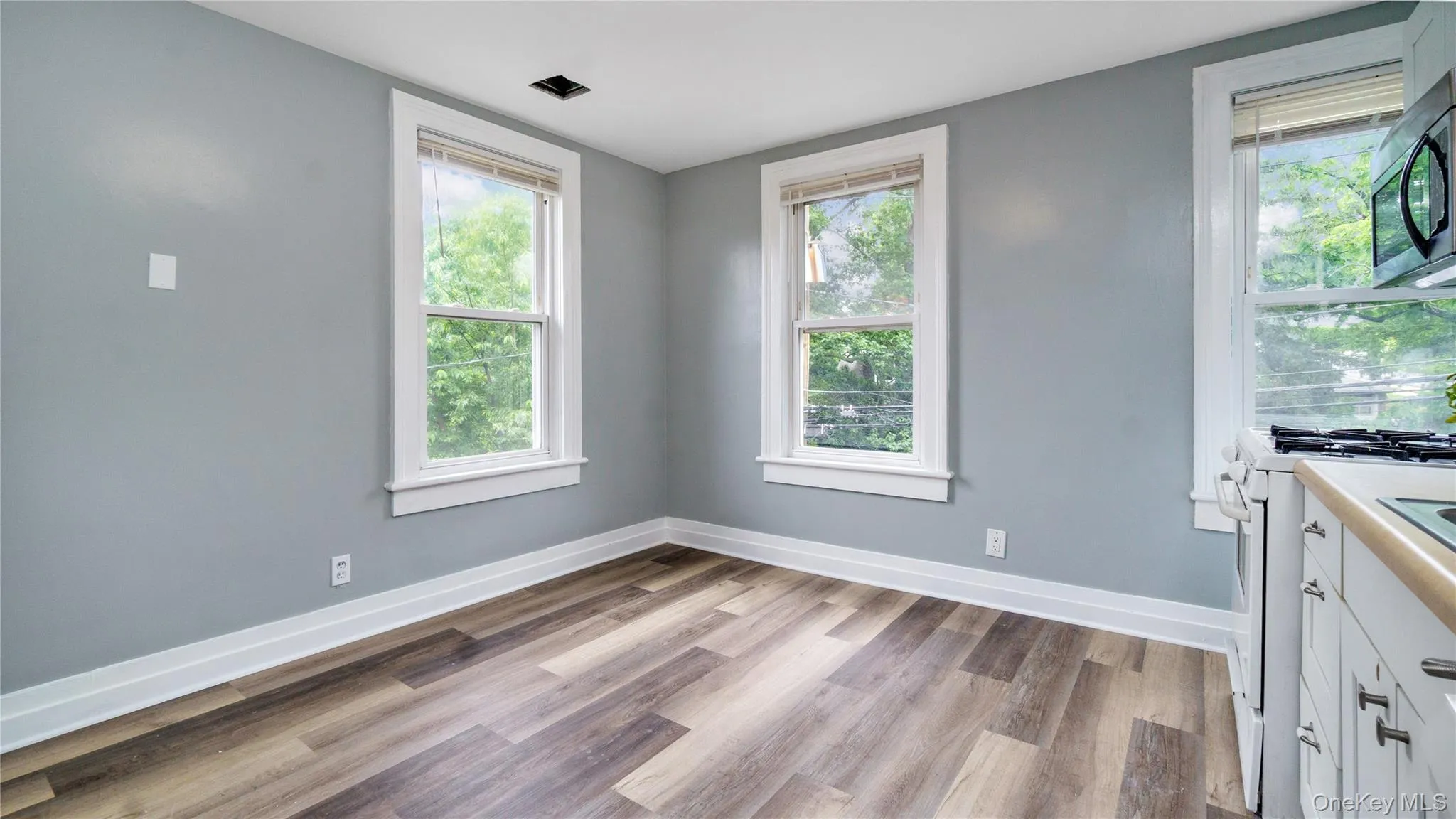 22 Town Path, Glen Cove, NY, 2 Bedrooms Bedrooms, 4 Rooms Rooms,1 BathroomBathrooms,Residential Lease,For Rent,Town,0,968000 22 Town Path, Glen Cove, NY, 2 Bedrooms Bedrooms, 4 Rooms Rooms,1 BathroomBathrooms,Residential Lease,For Rent,Town,0,968000