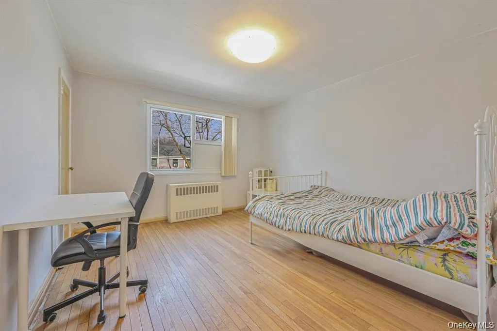 21606 68th Avenue, New York, NY, 2 Bedrooms Bedrooms, 5 Rooms Rooms,1 BathroomBathrooms,Residential,For Rent,68th,0,968009 21606 68th Avenue, New York, NY, 2 Bedrooms Bedrooms, 5 Rooms Rooms,1 BathroomBathrooms,Residential,For Rent,68th,0,968009