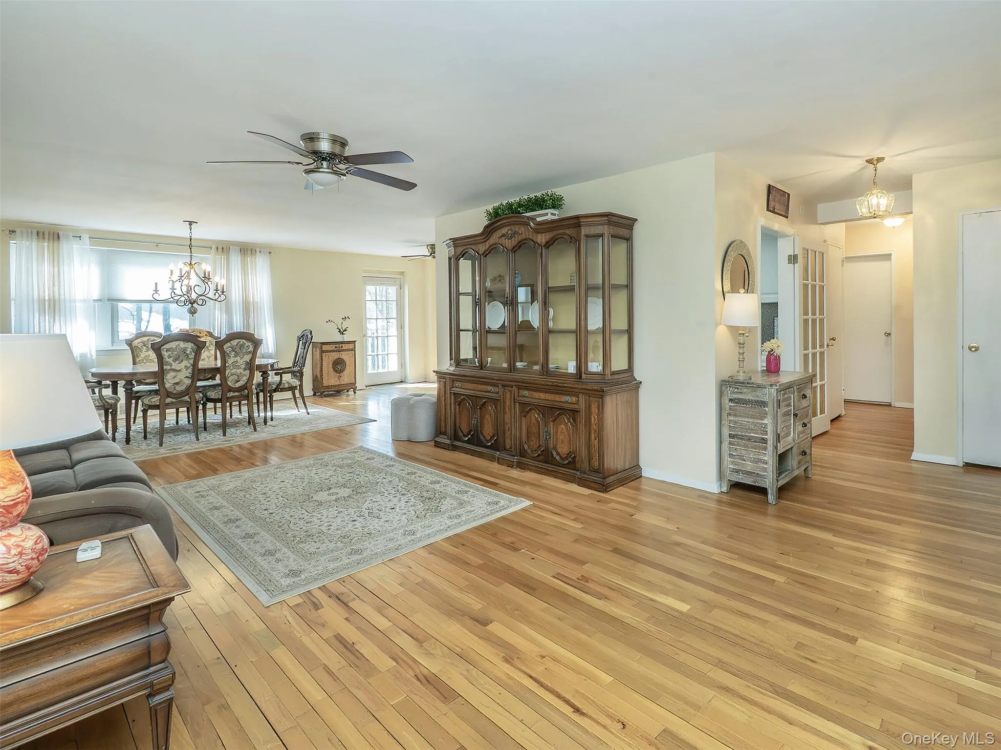 32 Pearsall, Glen Cove, NY, 1 Bedroom Bedrooms, 4 Rooms Rooms,1 BathroomBathrooms,Residential Sale,For Rent,Pearsall,0,968031 32 Pearsall, Glen Cove, NY, 1 Bedroom Bedrooms, 4 Rooms Rooms,1 BathroomBathrooms,Residential Sale,For Rent,Pearsall,0,968031