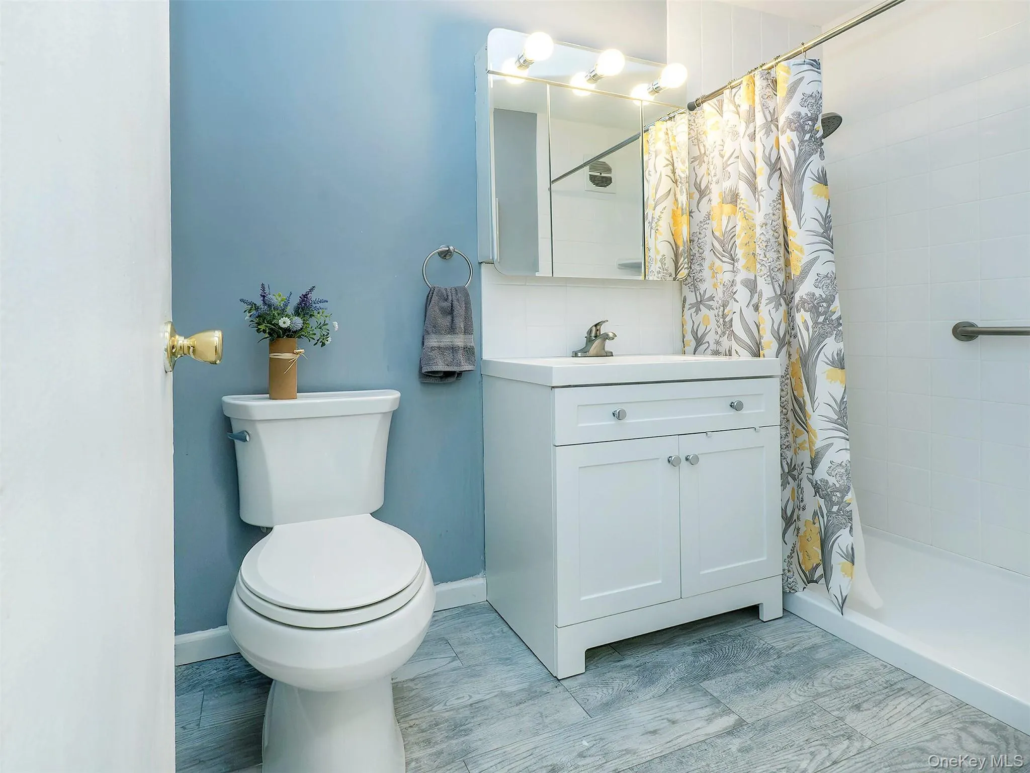 32 Pearsall, Glen Cove, NY, 1 Bedroom Bedrooms, 4 Rooms Rooms,1 BathroomBathrooms,Residential Sale,For Rent,Pearsall,0,968031 32 Pearsall, Glen Cove, NY, 1 Bedroom Bedrooms, 4 Rooms Rooms,1 BathroomBathrooms,Residential Sale,For Rent,Pearsall,0,968031