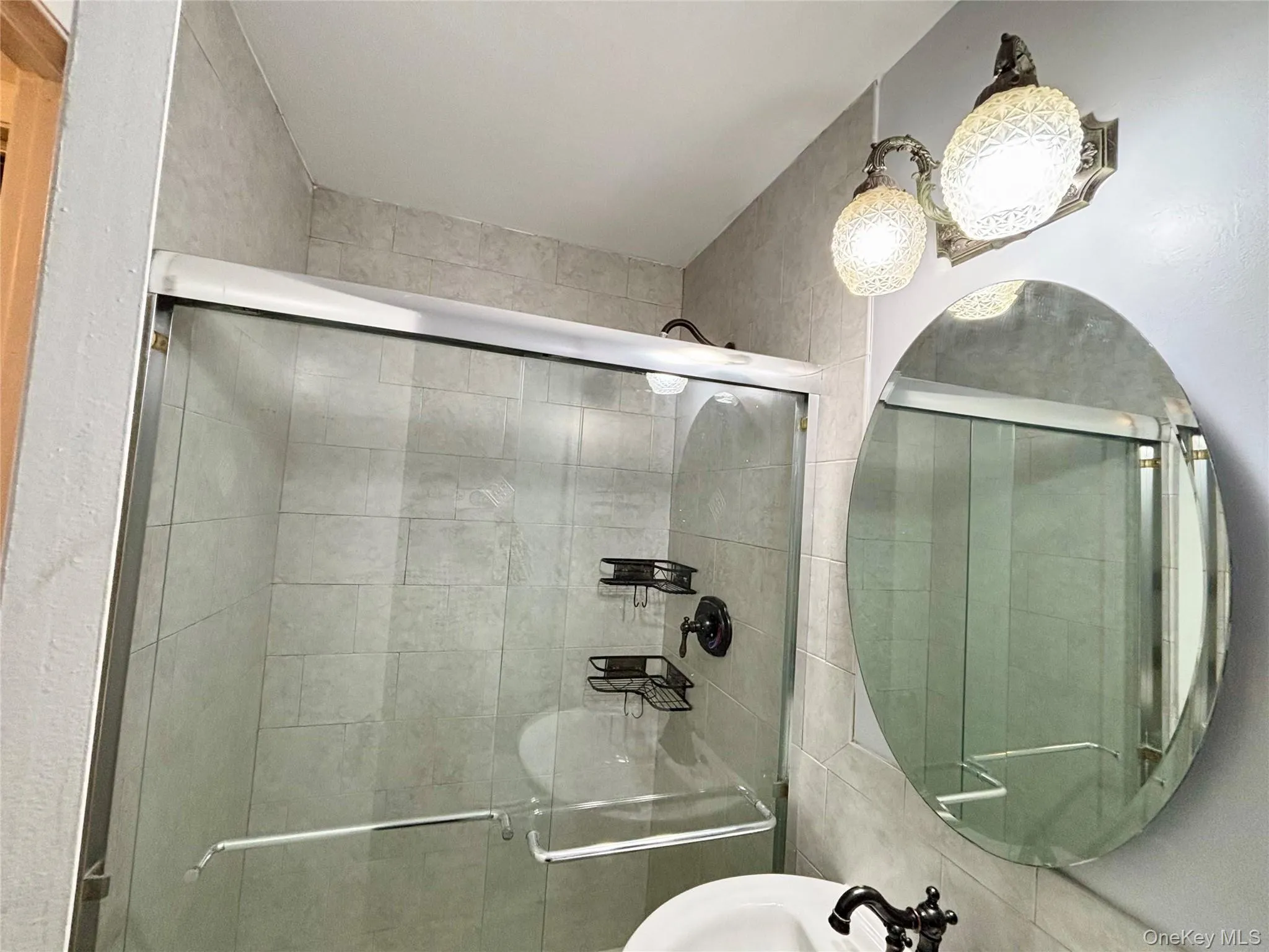 256-20 Craft Avenue, New York, NY, 3 Bedrooms Bedrooms, 6 Rooms Rooms,2 BathroomsBathrooms,Residential Lease,For Rent,Craft,0,968041 256-20 Craft Avenue, New York, NY, 3 Bedrooms Bedrooms, 6 Rooms Rooms,2 BathroomsBathrooms,Residential Lease,For Rent,Craft,0,968041