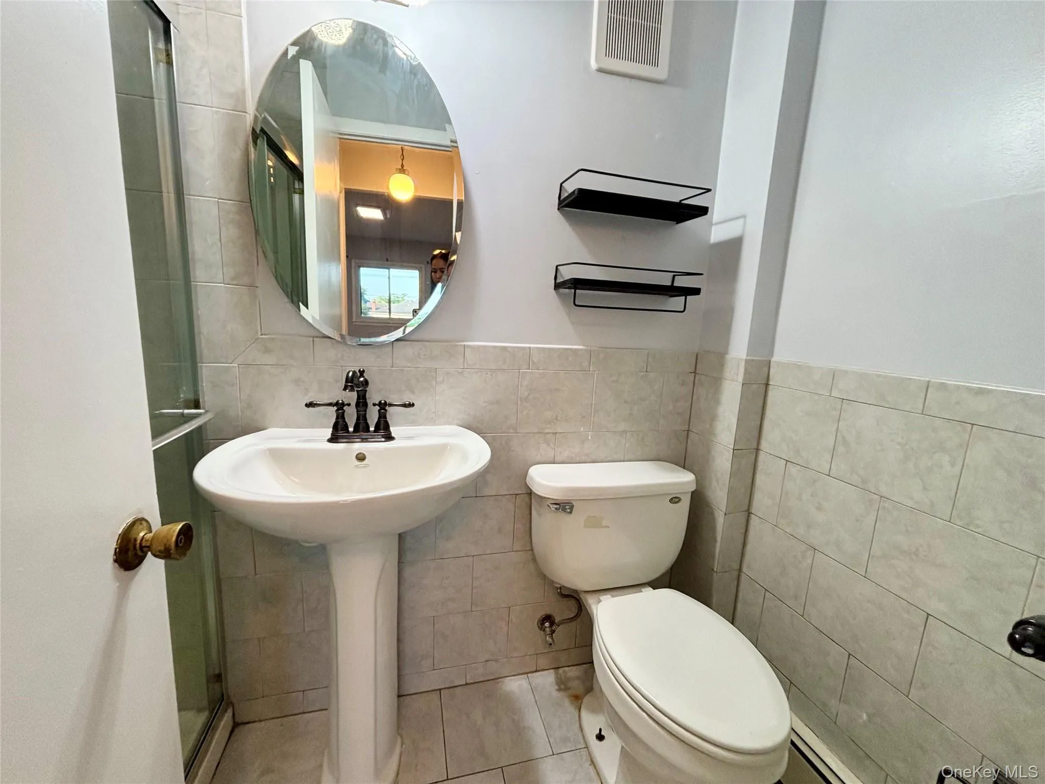 256-20 Craft Avenue, New York, NY, 3 Bedrooms Bedrooms, 6 Rooms Rooms,2 BathroomsBathrooms,Residential Lease,For Rent,Craft,0,968041 256-20 Craft Avenue, New York, NY, 3 Bedrooms Bedrooms, 6 Rooms Rooms,2 BathroomsBathrooms,Residential Lease,For Rent,Craft,0,968041