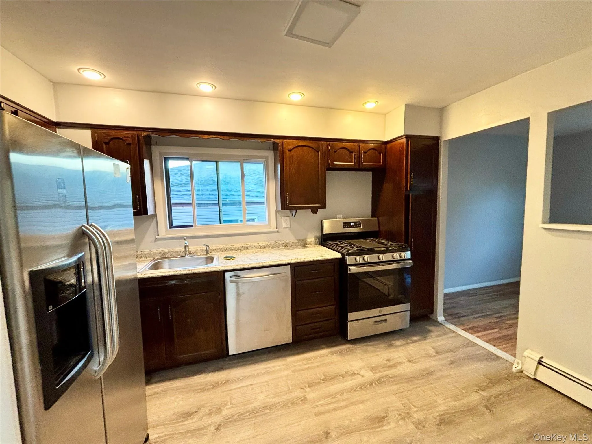 256-20 Craft Avenue, New York, NY, 3 Bedrooms Bedrooms, 6 Rooms Rooms,2 BathroomsBathrooms,Residential Lease,For Rent,Craft,0,968041 256-20 Craft Avenue, New York, NY, 3 Bedrooms Bedrooms, 6 Rooms Rooms,2 BathroomsBathrooms,Residential Lease,For Rent,Craft,0,968041