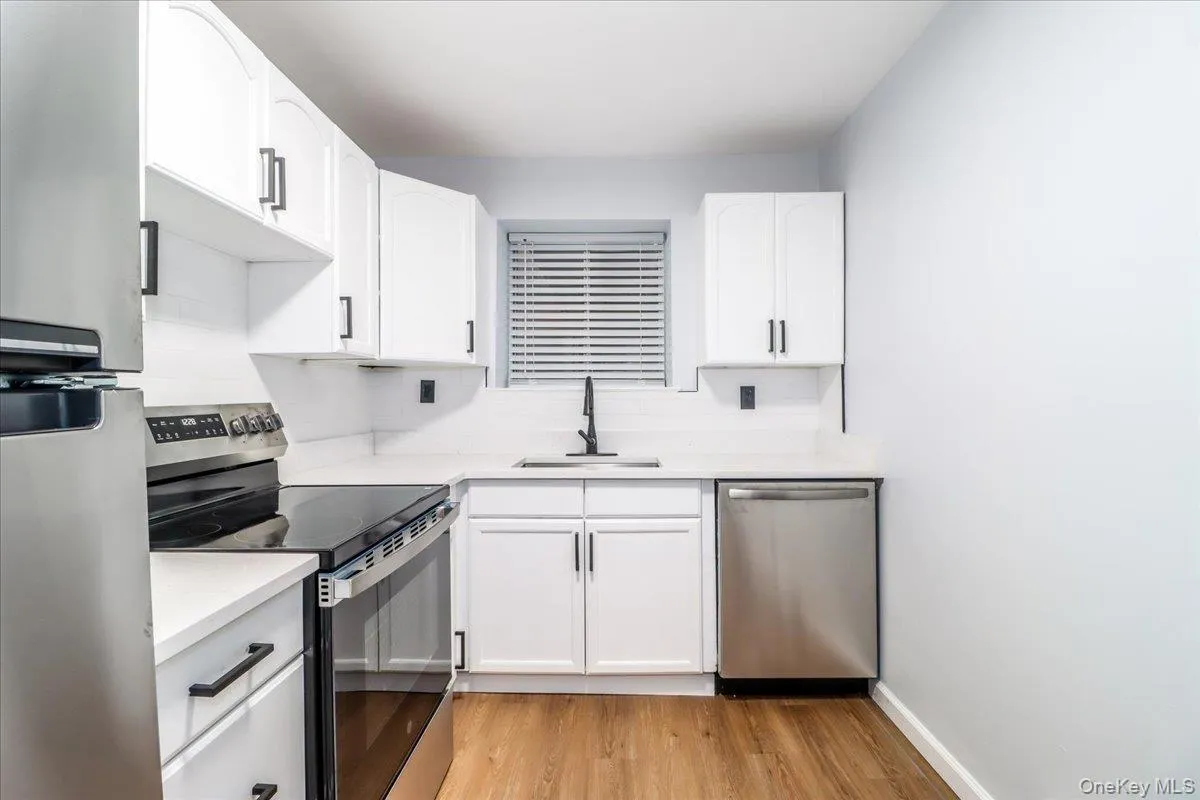 Beautiful updated kitchen with brand new appliances Beautiful updated kitchen with brand new appliances