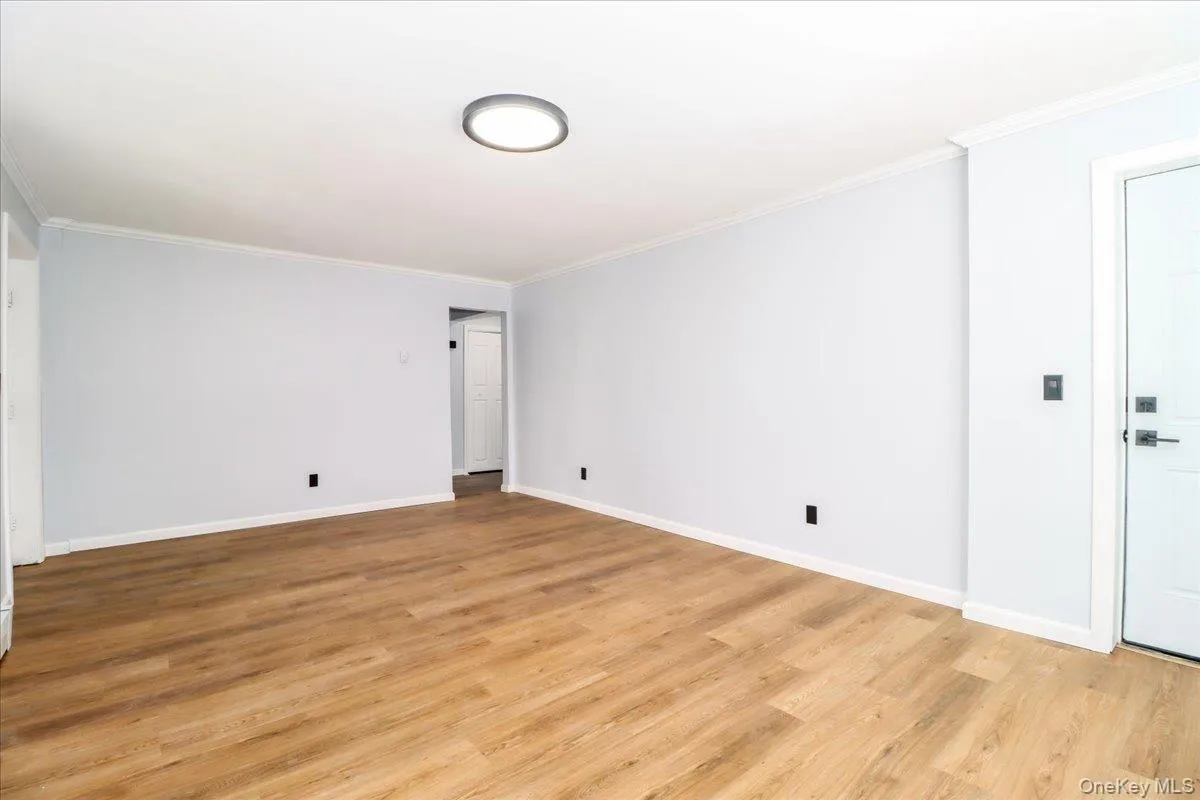 Spacious Living Room with new flooring & freshly painted! Spacious Living Room with new flooring & freshly painted!