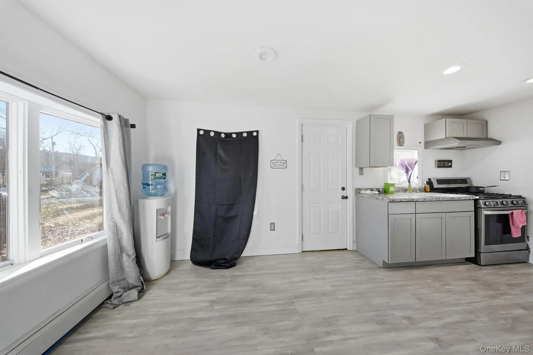 4 Old Road, Deerpark, NY, 2 Bedrooms Bedrooms, 5 Rooms Rooms,1 BathroomBathrooms,Residential,For Rent,Old,0,968055 4 Old Road, Deerpark, NY, 2 Bedrooms Bedrooms, 5 Rooms Rooms,1 BathroomBathrooms,Residential,For Rent,Old,0,968055