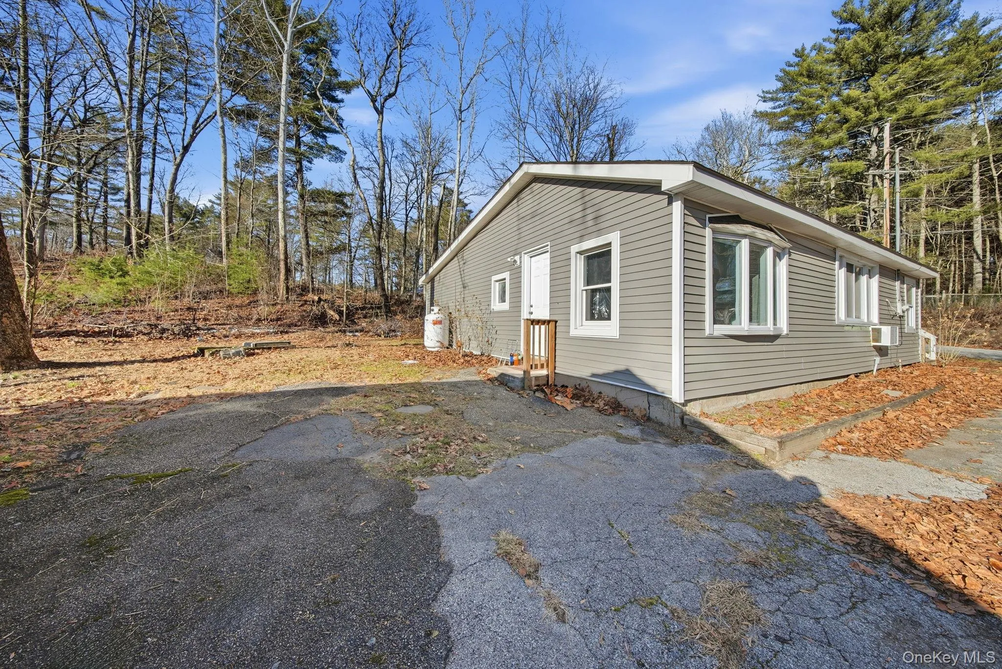 4 Old Road, Deerpark, NY, 2 Bedrooms Bedrooms, 5 Rooms Rooms,1 BathroomBathrooms,Residential,For Rent,Old,0,968055 4 Old Road, Deerpark, NY, 2 Bedrooms Bedrooms, 5 Rooms Rooms,1 BathroomBathrooms,Residential,For Rent,Old,0,968055