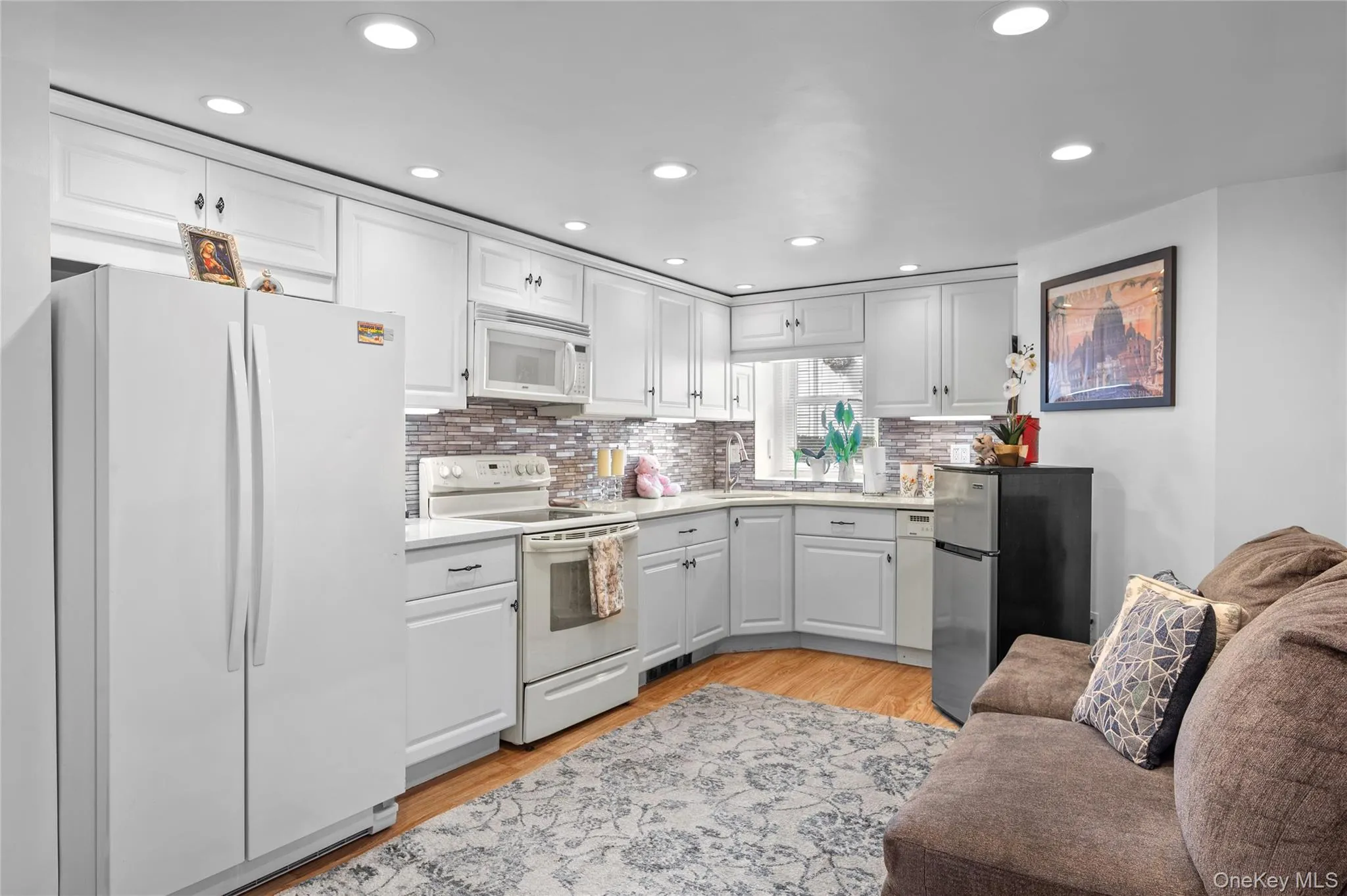 46 High Street, Eastchester, NY, 1 Bedroom Bedrooms, 3 Rooms Rooms,1 BathroomBathrooms,Residential Lease,For Rent,High Street,0,968071 46 High Street, Eastchester, NY, 1 Bedroom Bedrooms, 3 Rooms Rooms,1 BathroomBathrooms,Residential Lease,For Rent,High Street,0,968071