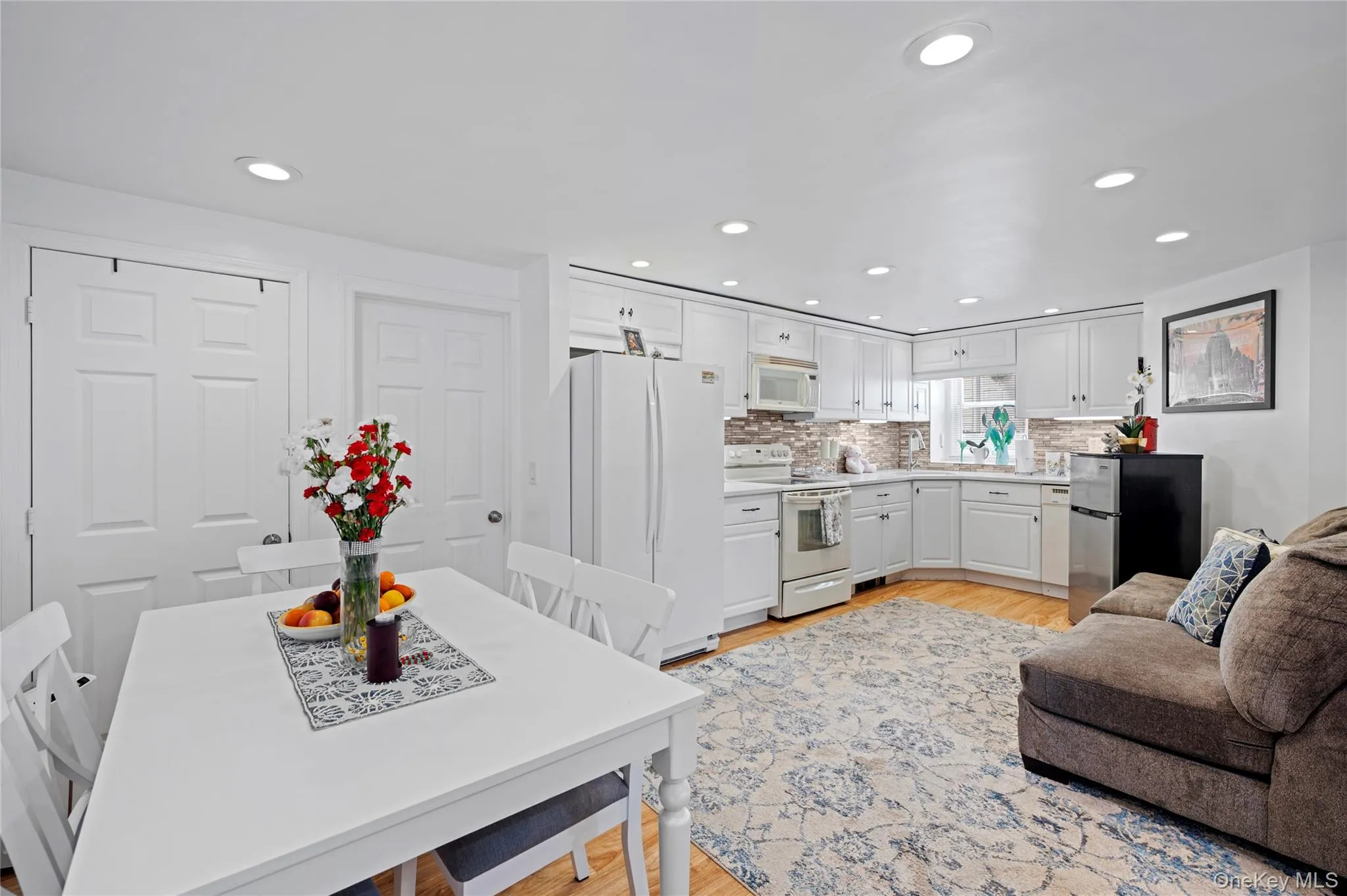 46 High Street, Eastchester, NY, 1 Bedroom Bedrooms, 3 Rooms Rooms,1 BathroomBathrooms,Residential Lease,For Rent,High Street,0,968071 46 High Street, Eastchester, NY, 1 Bedroom Bedrooms, 3 Rooms Rooms,1 BathroomBathrooms,Residential Lease,For Rent,High Street,0,968071