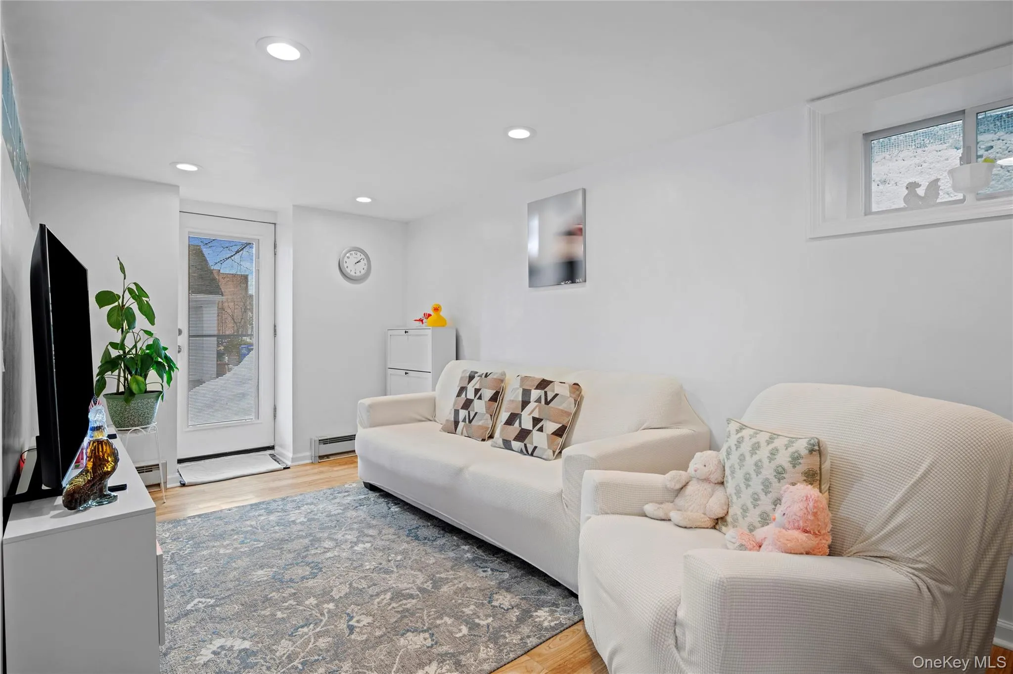 46 High Street, Eastchester, NY, 1 Bedroom Bedrooms, 3 Rooms Rooms,1 BathroomBathrooms,Residential Lease,For Rent,High Street,0,968071 46 High Street, Eastchester, NY, 1 Bedroom Bedrooms, 3 Rooms Rooms,1 BathroomBathrooms,Residential Lease,For Rent,High Street,0,968071