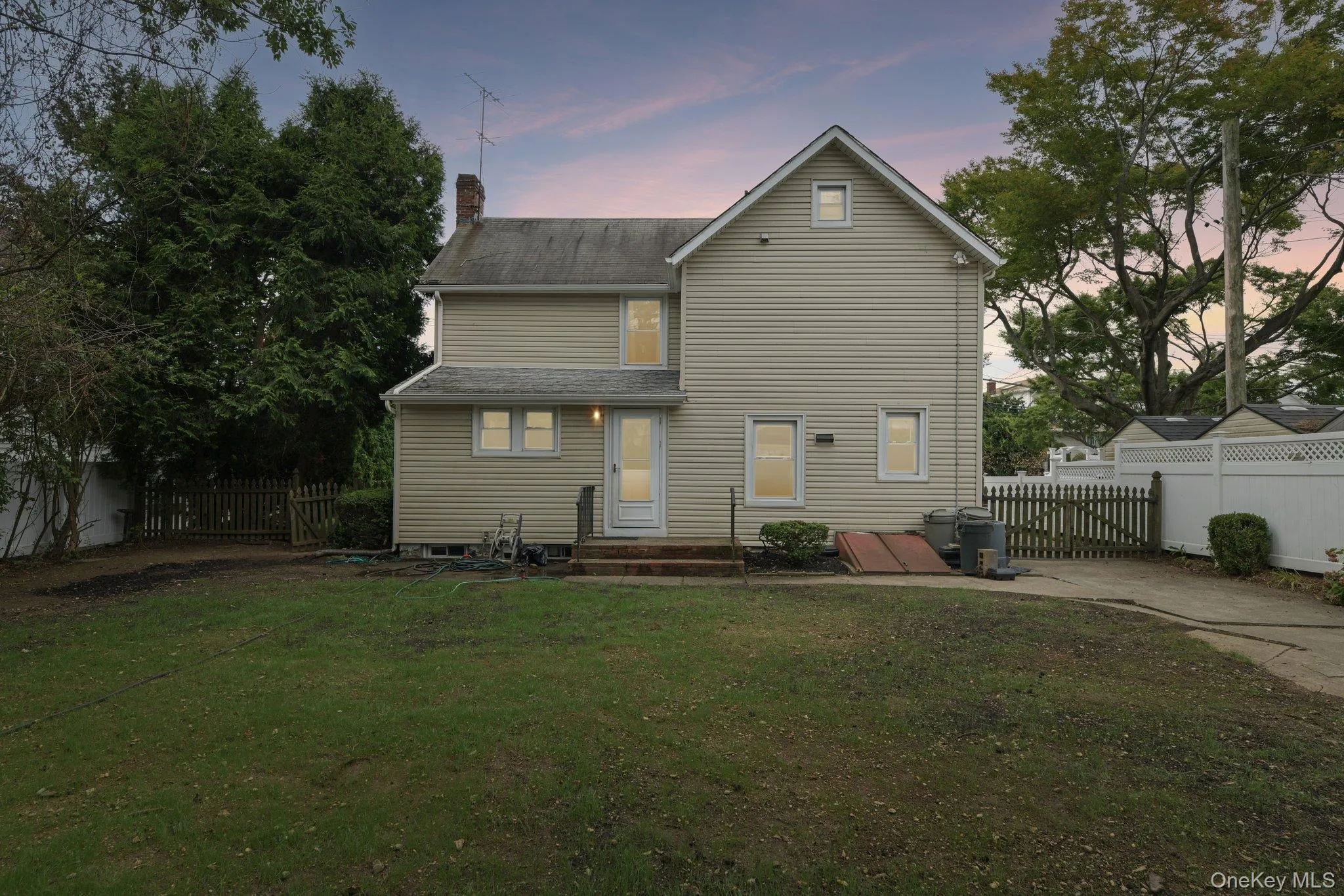 2097 Washington Avenue, Hempstead, NY, 3 Bedrooms Bedrooms, 7 Rooms Rooms,1 BathroomBathrooms,Residential,For Rent,Washington,0,968082 2097 Washington Avenue, Hempstead, NY, 3 Bedrooms Bedrooms, 7 Rooms Rooms,1 BathroomBathrooms,Residential,For Rent,Washington,0,968082