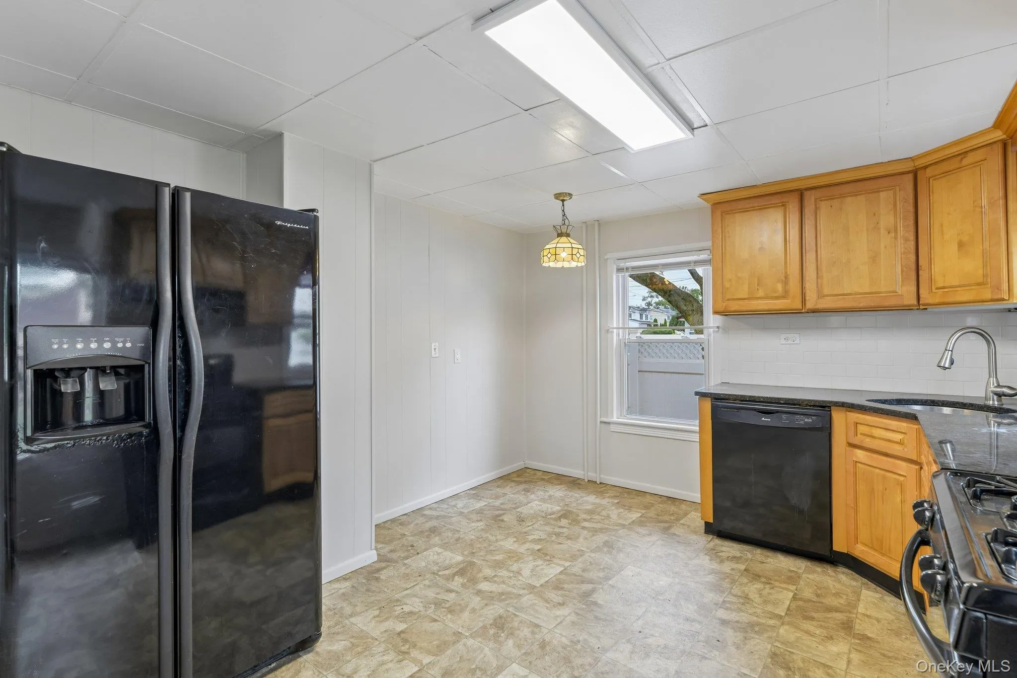 2097 Washington Avenue, Hempstead, NY, 3 Bedrooms Bedrooms, 7 Rooms Rooms,1 BathroomBathrooms,Residential,For Rent,Washington,0,968082 2097 Washington Avenue, Hempstead, NY, 3 Bedrooms Bedrooms, 7 Rooms Rooms,1 BathroomBathrooms,Residential,For Rent,Washington,0,968082