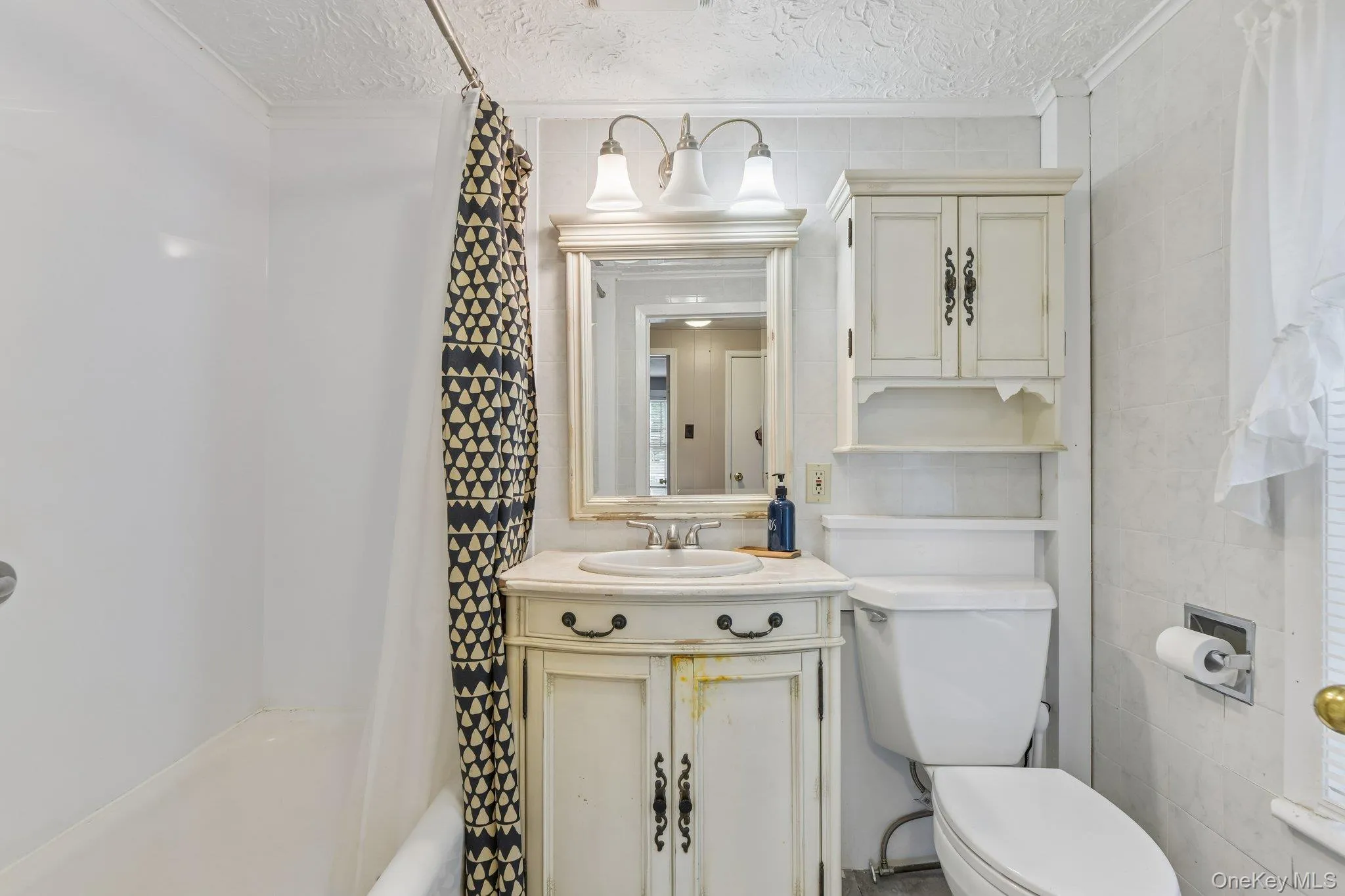 2097 Washington Avenue, Hempstead, NY, 3 Bedrooms Bedrooms, 7 Rooms Rooms,1 BathroomBathrooms,Residential,For Rent,Washington,0,968082 2097 Washington Avenue, Hempstead, NY, 3 Bedrooms Bedrooms, 7 Rooms Rooms,1 BathroomBathrooms,Residential,For Rent,Washington,0,968082