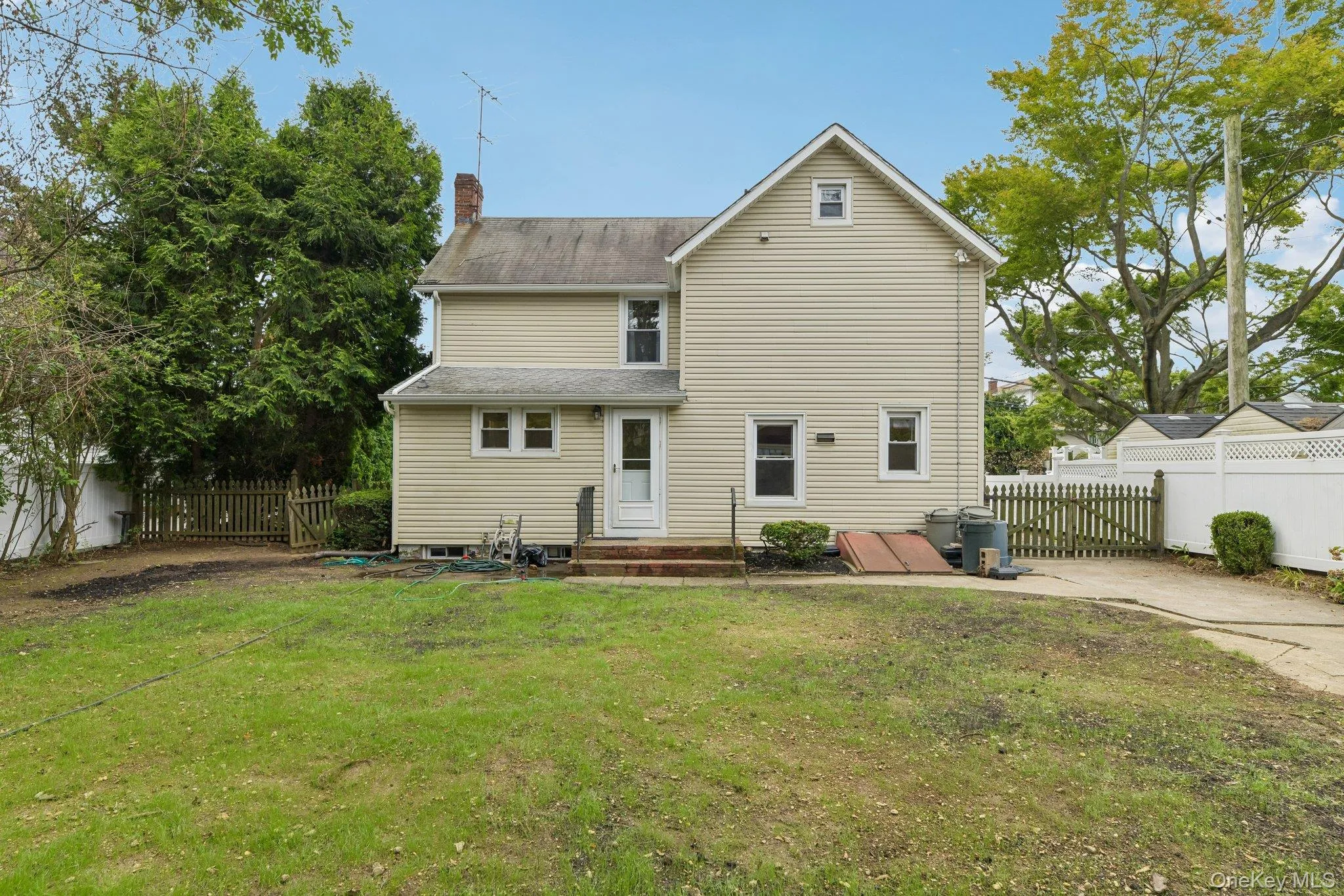 2097 Washington Avenue, Hempstead, NY, 3 Bedrooms Bedrooms, 7 Rooms Rooms,1 BathroomBathrooms,Residential,For Rent,Washington,0,968082 2097 Washington Avenue, Hempstead, NY, 3 Bedrooms Bedrooms, 7 Rooms Rooms,1 BathroomBathrooms,Residential,For Rent,Washington,0,968082