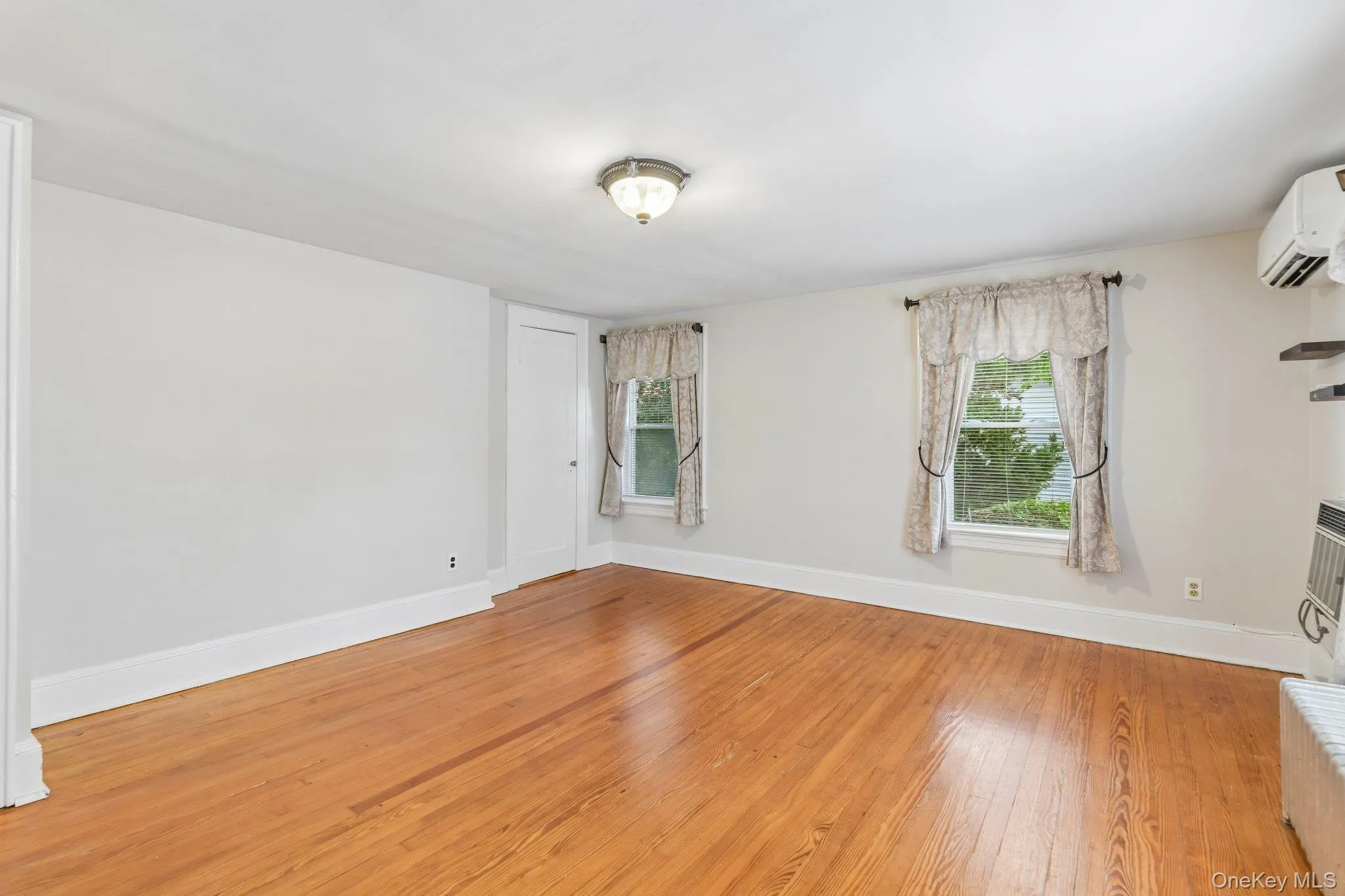 2097 Washington Avenue, Hempstead, NY, 3 Bedrooms Bedrooms, 7 Rooms Rooms,1 BathroomBathrooms,Residential,For Rent,Washington,0,968082 2097 Washington Avenue, Hempstead, NY, 3 Bedrooms Bedrooms, 7 Rooms Rooms,1 BathroomBathrooms,Residential,For Rent,Washington,0,968082