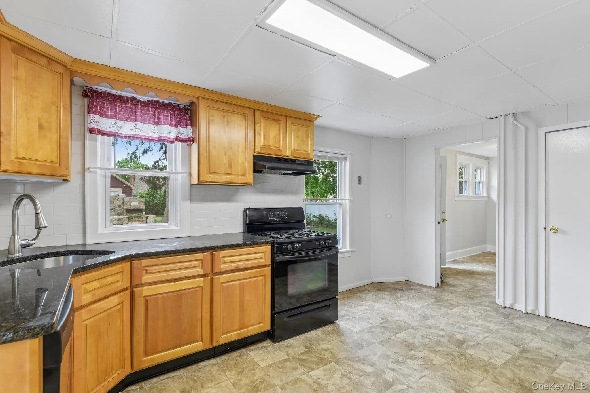 2097 Washington Avenue, Hempstead, NY, 3 Bedrooms Bedrooms, 7 Rooms Rooms,1 BathroomBathrooms,Residential,For Rent,Washington,0,968082 2097 Washington Avenue, Hempstead, NY, 3 Bedrooms Bedrooms, 7 Rooms Rooms,1 BathroomBathrooms,Residential,For Rent,Washington,0,968082