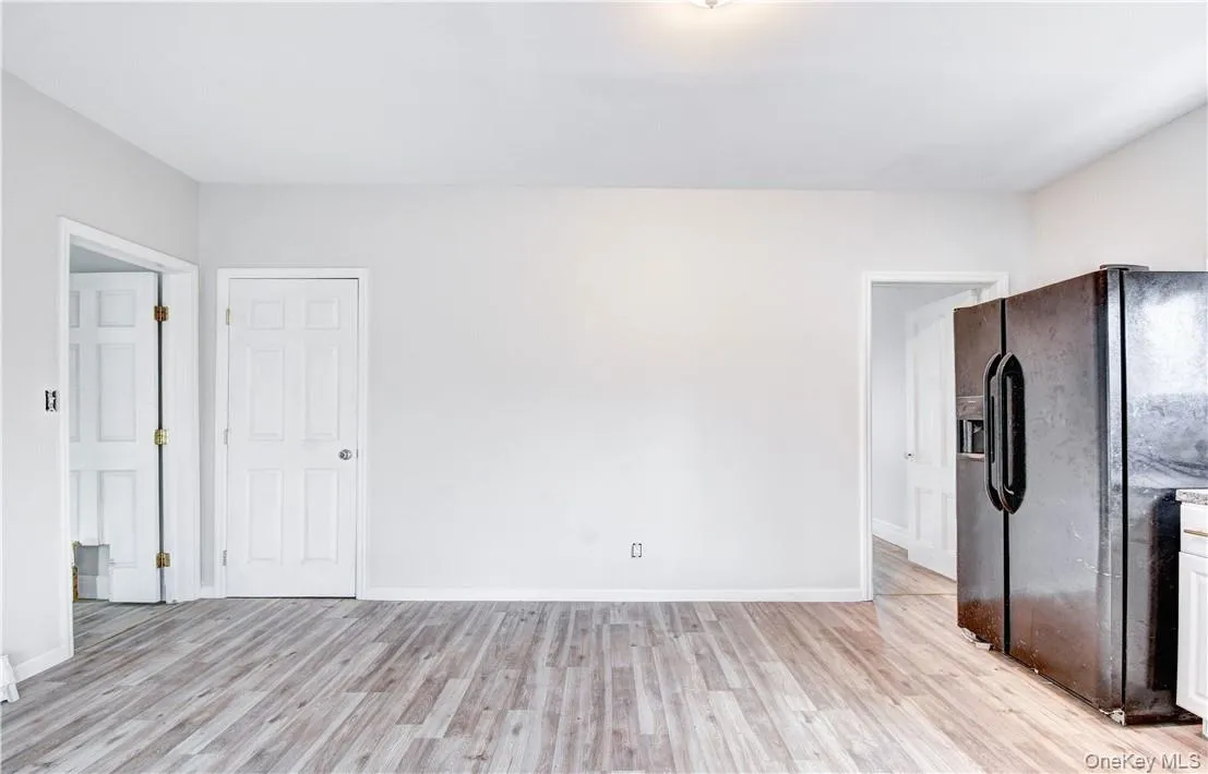 Eat-in-kitchen space Eat-in-kitchen space