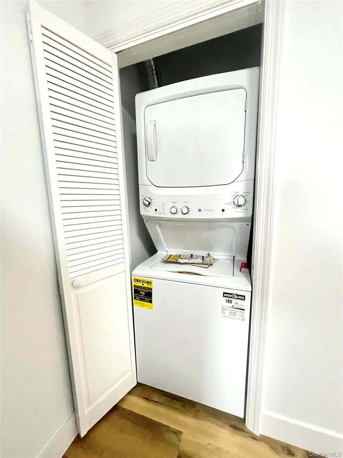 123 Clinton Avenue, New Rochelle, NY, 4 Bedrooms Bedrooms, 2 Rooms Rooms,2 BathroomsBathrooms,Residential Lease,For Rent,Clinton,0,968120 123 Clinton Avenue, New Rochelle, NY, 4 Bedrooms Bedrooms, 2 Rooms Rooms,2 BathroomsBathrooms,Residential Lease,For Rent,Clinton,0,968120