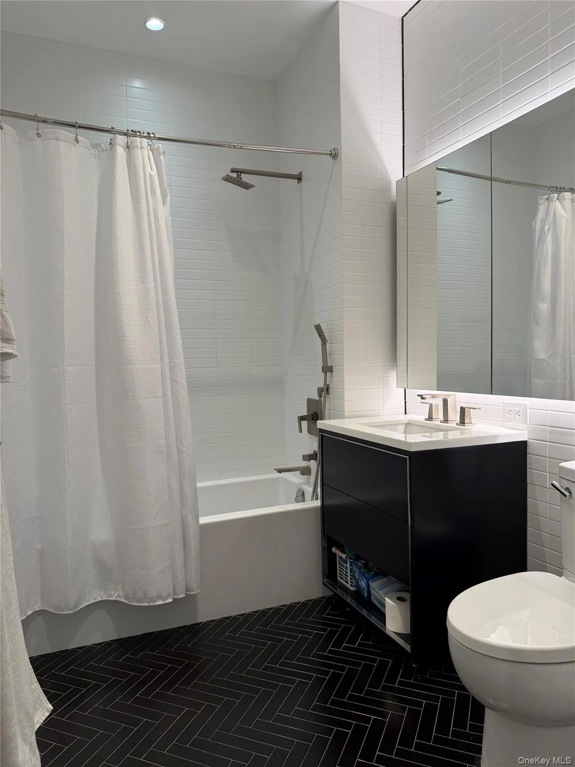 30 Morningside Drive, New York, NY, 3 Bedrooms Bedrooms, 6 Rooms Rooms,2 BathroomsBathrooms,Residential Lease,For Rent,Morningside,0,968123 30 Morningside Drive, New York, NY, 3 Bedrooms Bedrooms, 6 Rooms Rooms,2 BathroomsBathrooms,Residential Lease,For Rent,Morningside,0,968123