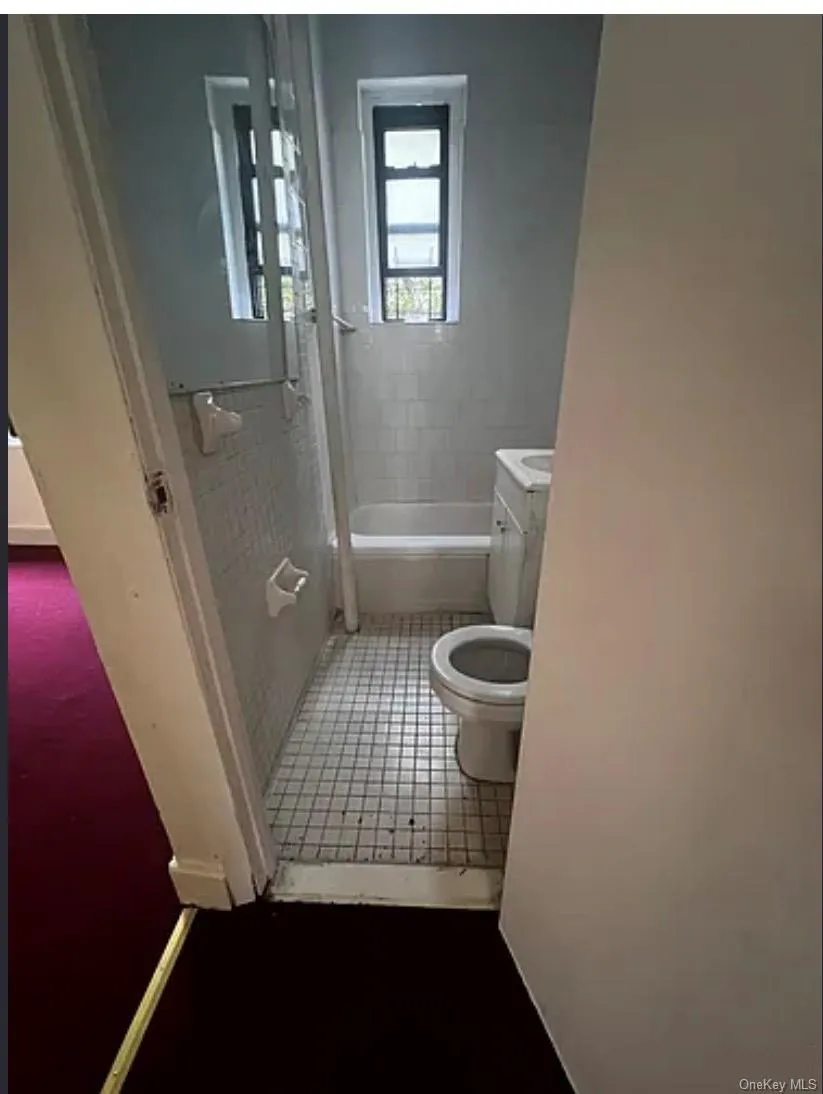 21-28 35TH STREET, New York, NY, 2 Bedrooms Bedrooms, 2 Rooms Rooms,1 BathroomBathrooms,Residential Lease,For Rent,35TH STREET,0,968166 21-28 35TH STREET, New York, NY, 2 Bedrooms Bedrooms, 2 Rooms Rooms,1 BathroomBathrooms,Residential Lease,For Rent,35TH STREET,0,968166