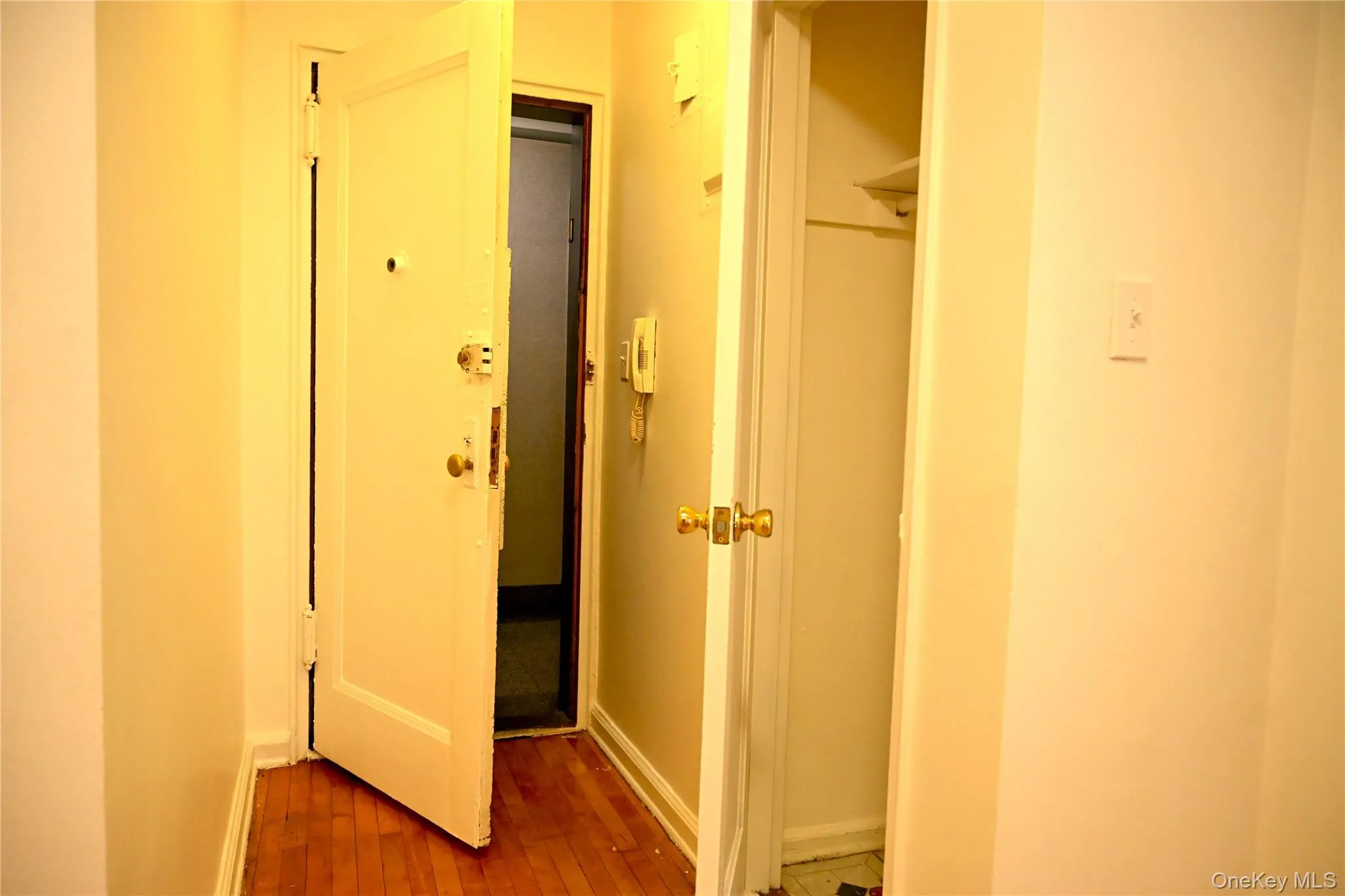 34-20 78TH, New York, NY, 1 Bedroom Bedrooms, 3 Rooms Rooms,1 BathroomBathrooms,Residential,For Rent,78TH,0,968178 34-20 78TH, New York, NY, 1 Bedroom Bedrooms, 3 Rooms Rooms,1 BathroomBathrooms,Residential,For Rent,78TH,0,968178
