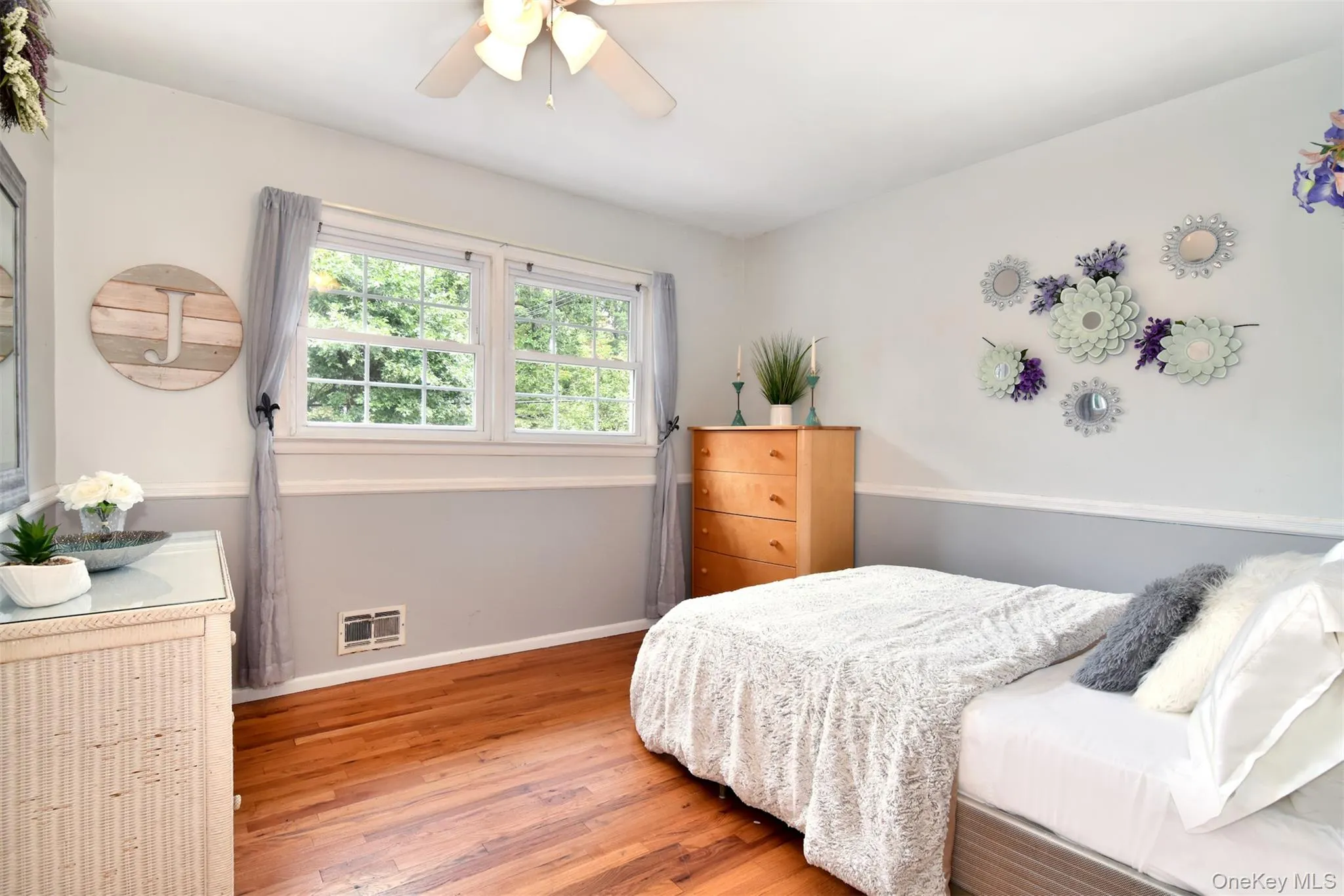 Each bedroom / guestroom has enough open space which allows for both overnight guests, or for desks, bean bags, and super-hero battles. Let the adventures begin. Each bedroom / guestroom has enough open space which allows for both overnight guests, or for desks, bean bags, and super-hero battles. Let the adventures begin.
