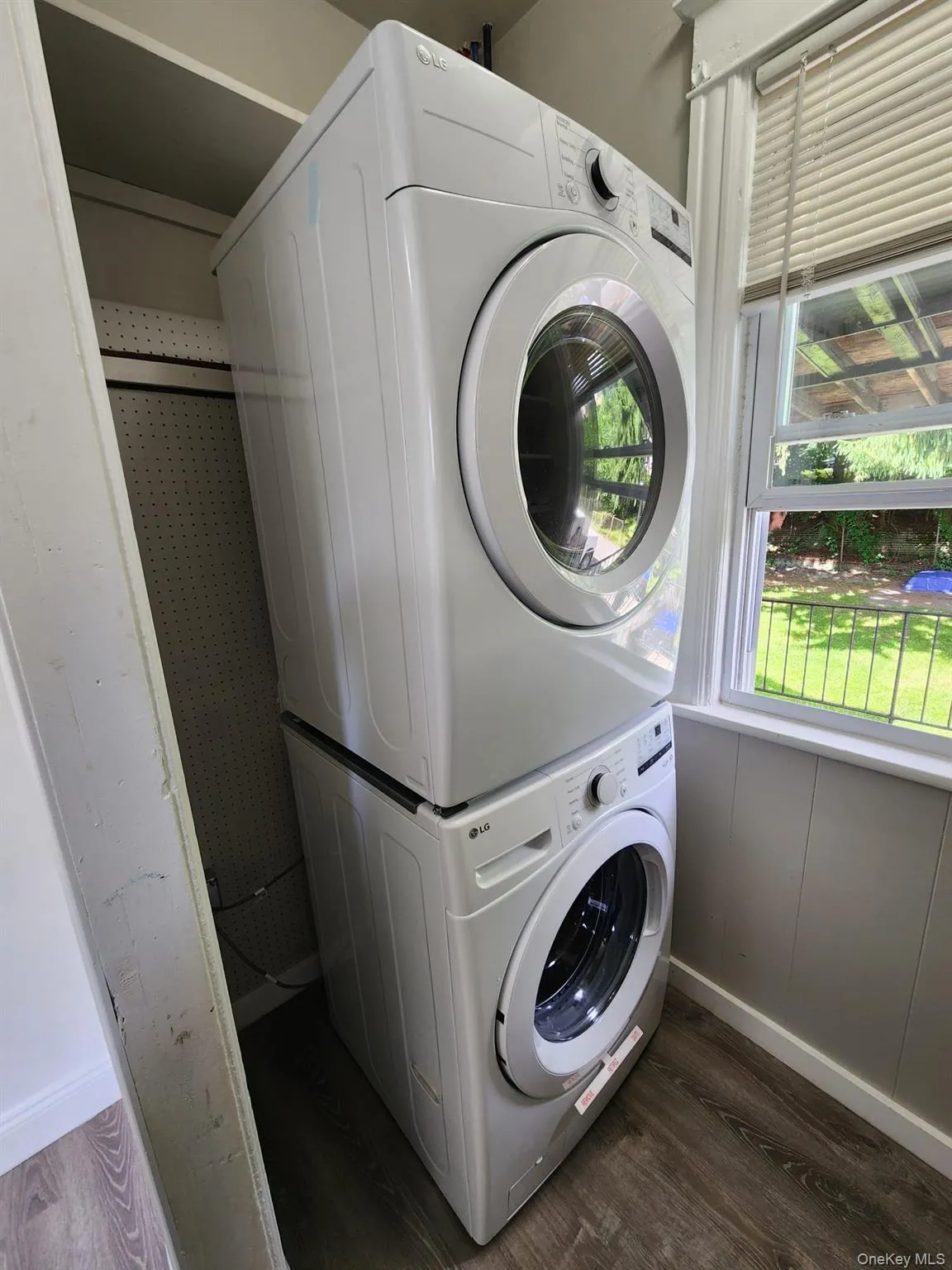 103 South Avenue, Poughkeepsie, NY, 3 Bedrooms Bedrooms, 8 Rooms Rooms,1 BathroomBathrooms,Residential Lease,For Rent,South,0,968186 103 South Avenue, Poughkeepsie, NY, 3 Bedrooms Bedrooms, 8 Rooms Rooms,1 BathroomBathrooms,Residential Lease,For Rent,South,0,968186