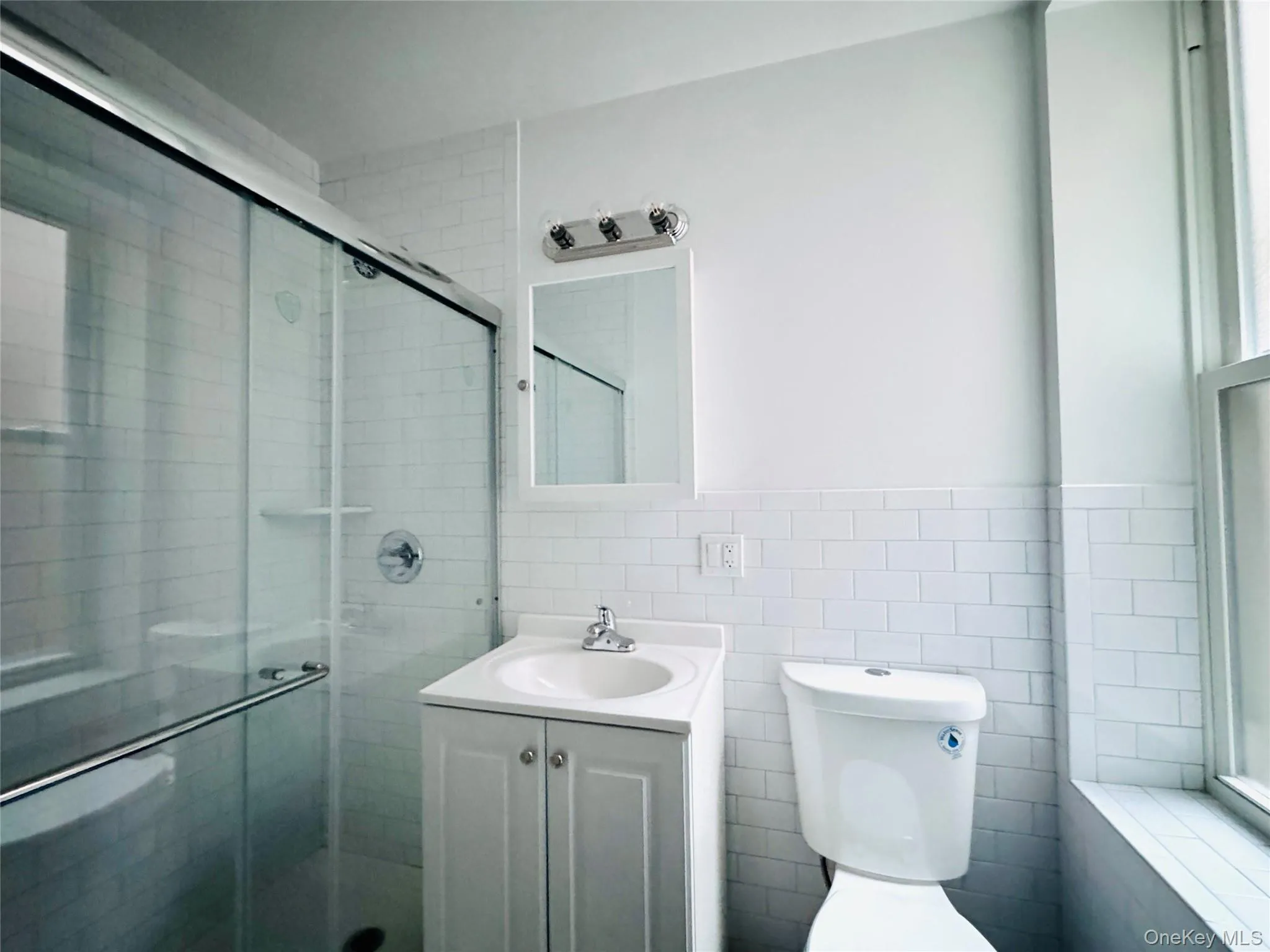 1688 Gates Avenue, New York, NY, 2 Bedrooms Bedrooms, 4 Rooms Rooms,1 BathroomBathrooms,Residential Lease,For Rent,Gates,0,968188 1688 Gates Avenue, New York, NY, 2 Bedrooms Bedrooms, 4 Rooms Rooms,1 BathroomBathrooms,Residential Lease,For Rent,Gates,0,968188