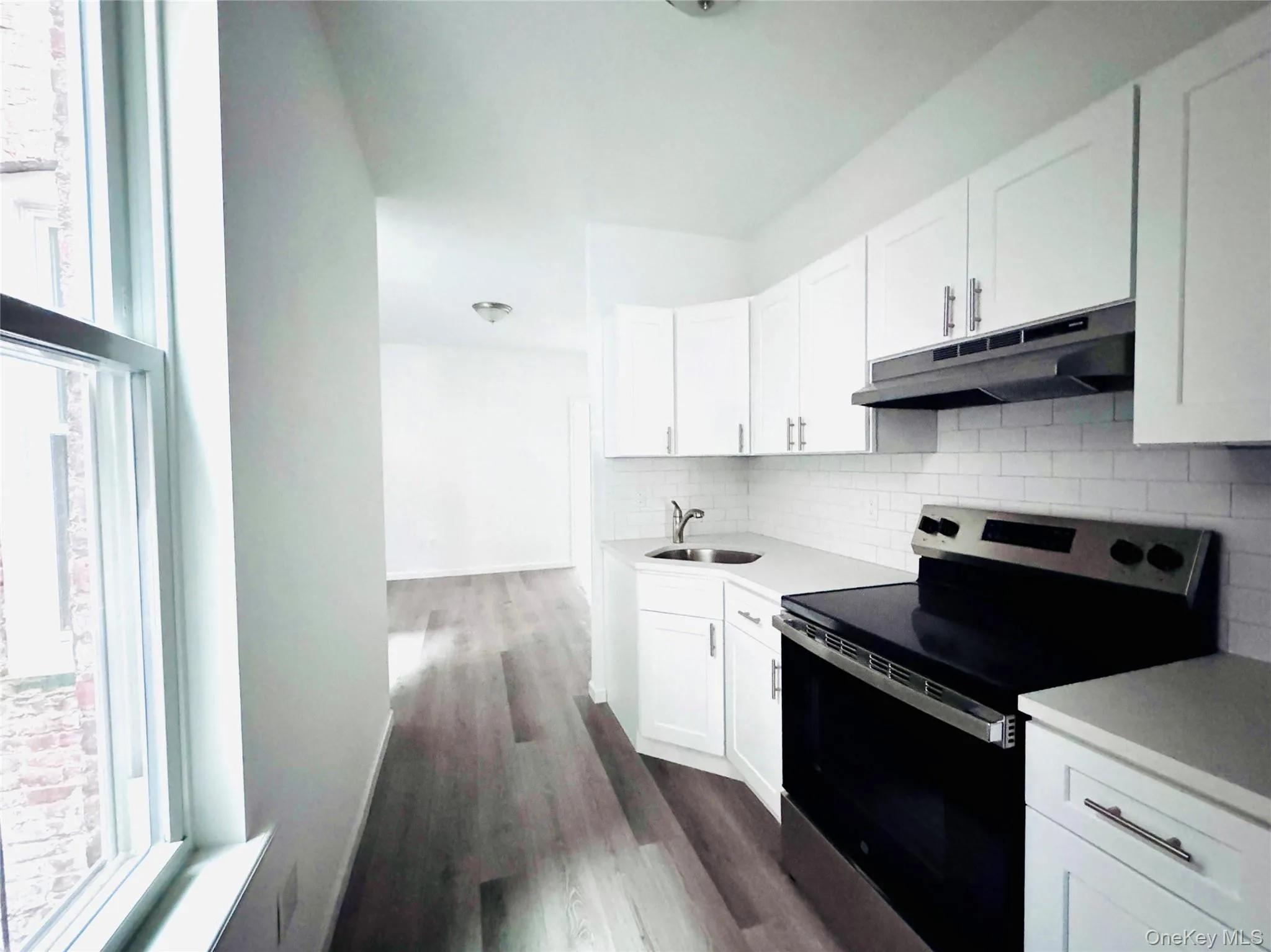 1688 Gates Avenue, New York, NY, 2 Bedrooms Bedrooms, 4 Rooms Rooms,1 BathroomBathrooms,Residential Lease,For Rent,Gates,0,968188 1688 Gates Avenue, New York, NY, 2 Bedrooms Bedrooms, 4 Rooms Rooms,1 BathroomBathrooms,Residential Lease,For Rent,Gates,0,968188