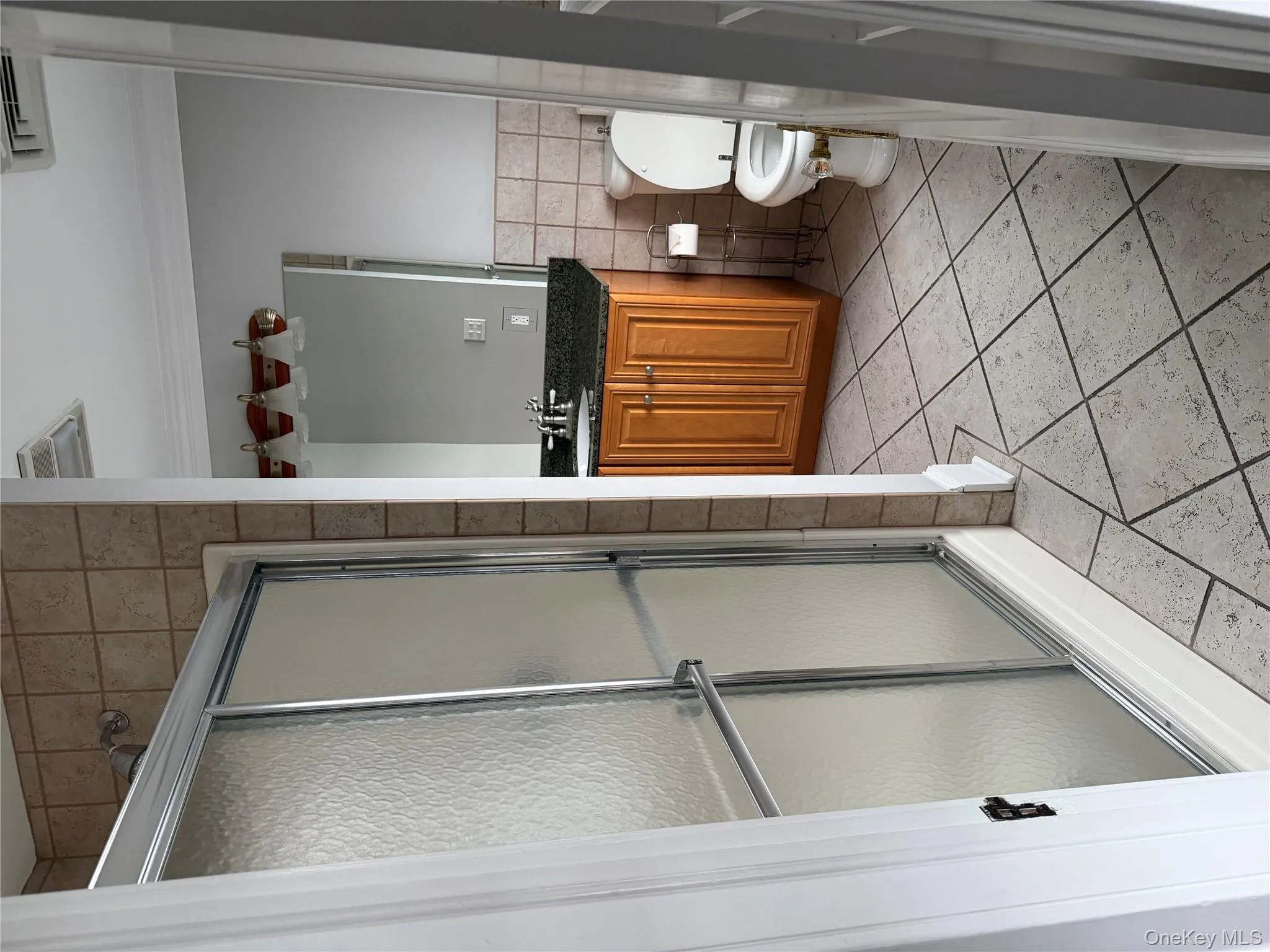 1230 HOPEWELL AVE., Fishkill, NY, 3 Bedrooms Bedrooms, 6 Rooms Rooms,1 BathroomBathrooms,Residential Lease,For Rent,HOPEWELL AVE.,0,968209 1230 HOPEWELL AVE., Fishkill, NY, 3 Bedrooms Bedrooms, 6 Rooms Rooms,1 BathroomBathrooms,Residential Lease,For Rent,HOPEWELL AVE.,0,968209