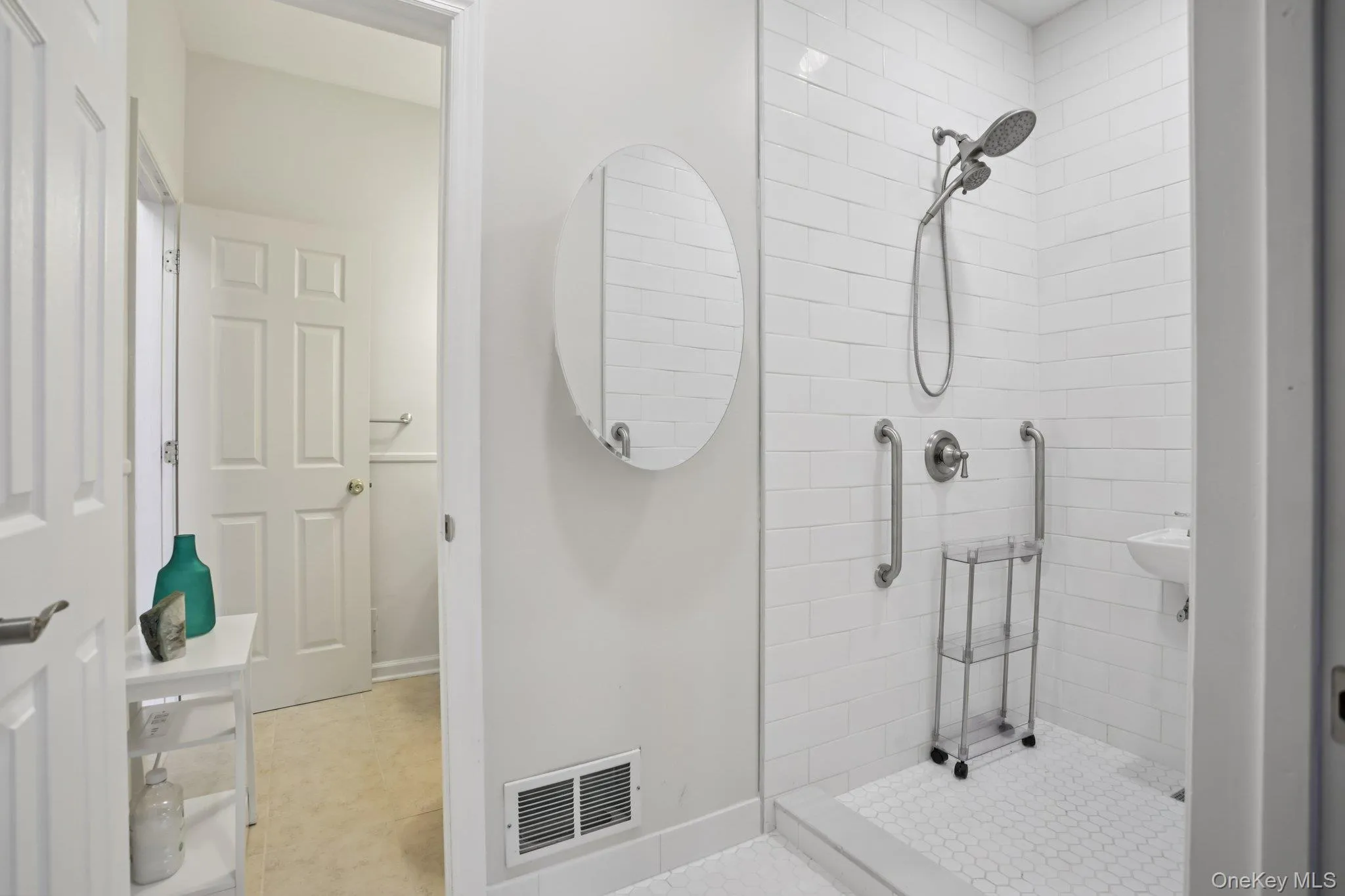 Handicap accessible Handicap accessible