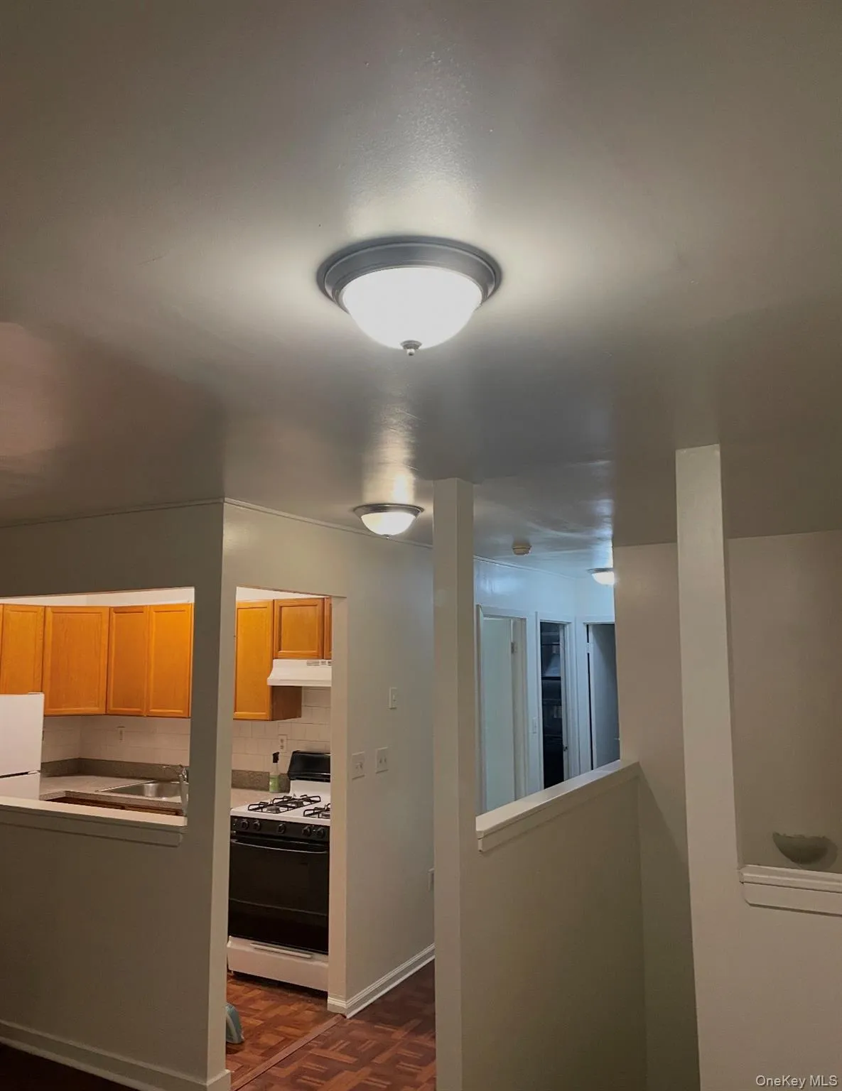 1517 Popham Avenue, New York, NY, 2 Bedrooms Bedrooms, 4 Rooms Rooms,1 BathroomBathrooms,Residential Lease,For Rent,Popham,0,968234 1517 Popham Avenue, New York, NY, 2 Bedrooms Bedrooms, 4 Rooms Rooms,1 BathroomBathrooms,Residential Lease,For Rent,Popham,0,968234