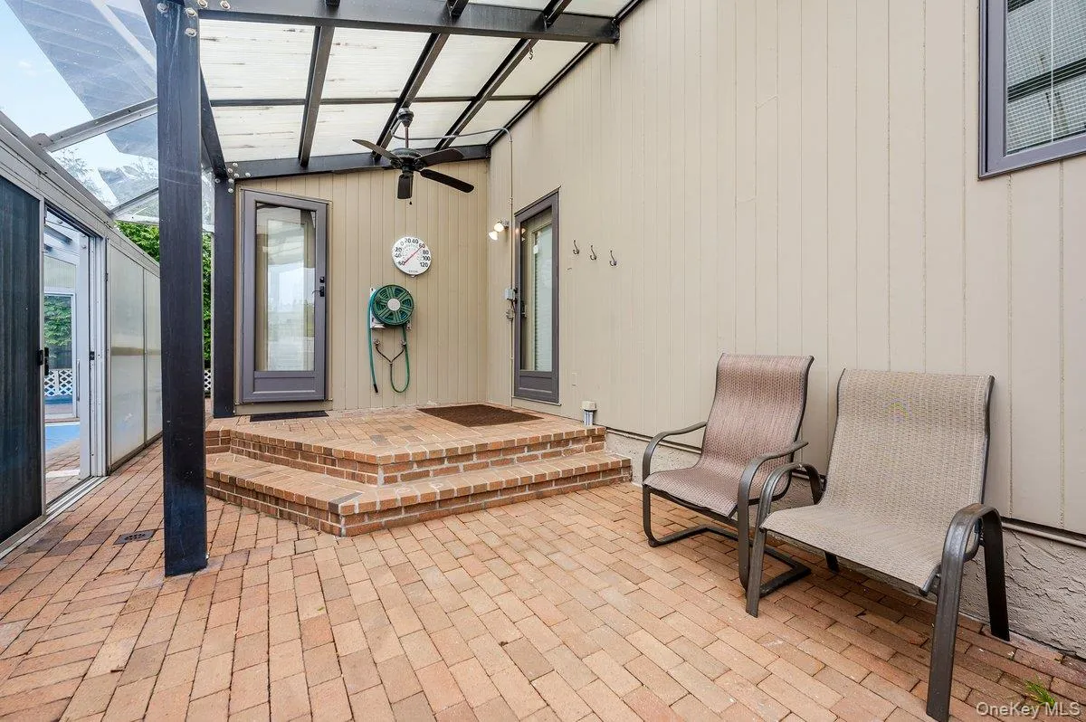 40 Cayuga Avenue, Hempstead, NY, 4 Bedrooms Bedrooms, 8 Rooms Rooms,4 BathroomsBathrooms,Residential Lease,For Rent,Cayuga,0,968245 40 Cayuga Avenue, Hempstead, NY, 4 Bedrooms Bedrooms, 8 Rooms Rooms,4 BathroomsBathrooms,Residential Lease,For Rent,Cayuga,0,968245