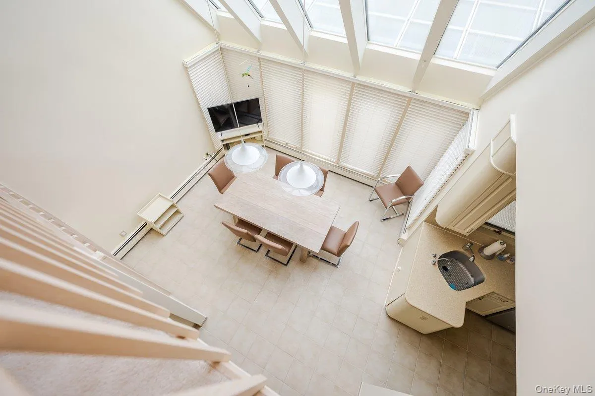 40 Cayuga Avenue, Hempstead, NY, 4 Bedrooms Bedrooms, 8 Rooms Rooms,4 BathroomsBathrooms,Residential Lease,For Rent,Cayuga,0,968245 40 Cayuga Avenue, Hempstead, NY, 4 Bedrooms Bedrooms, 8 Rooms Rooms,4 BathroomsBathrooms,Residential Lease,For Rent,Cayuga,0,968245