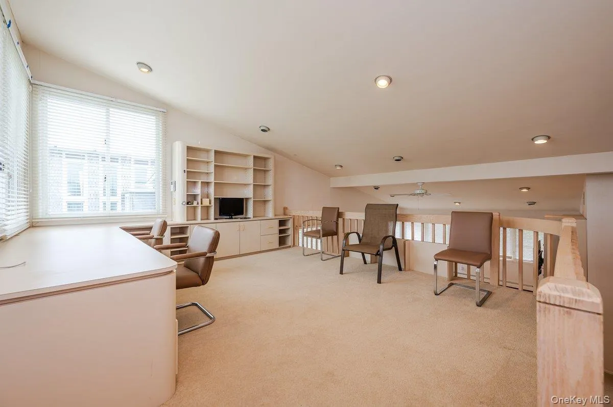 40 Cayuga Avenue, Hempstead, NY, 4 Bedrooms Bedrooms, 8 Rooms Rooms,4 BathroomsBathrooms,Residential Lease,For Rent,Cayuga,0,968245 40 Cayuga Avenue, Hempstead, NY, 4 Bedrooms Bedrooms, 8 Rooms Rooms,4 BathroomsBathrooms,Residential Lease,For Rent,Cayuga,0,968245