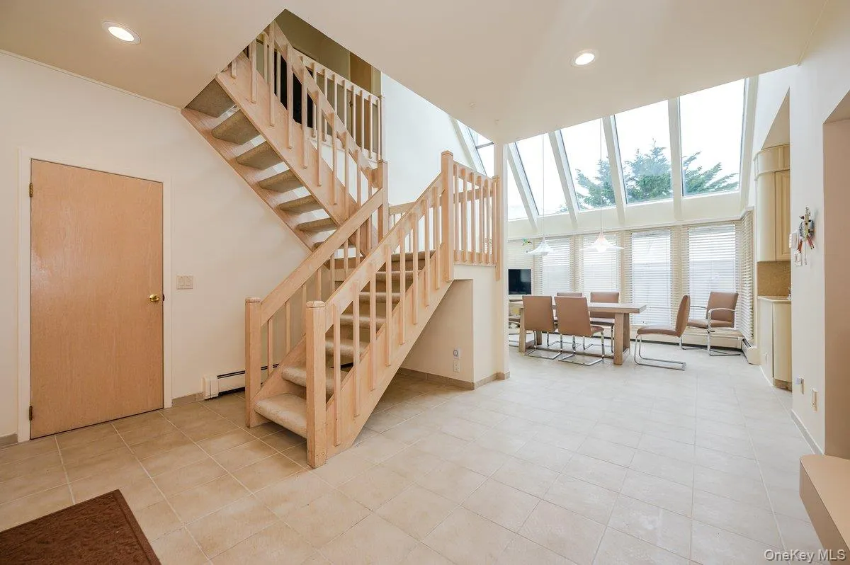 40 Cayuga Avenue, Hempstead, NY, 4 Bedrooms Bedrooms, 8 Rooms Rooms,4 BathroomsBathrooms,Residential Lease,For Rent,Cayuga,0,968245 40 Cayuga Avenue, Hempstead, NY, 4 Bedrooms Bedrooms, 8 Rooms Rooms,4 BathroomsBathrooms,Residential Lease,For Rent,Cayuga,0,968245