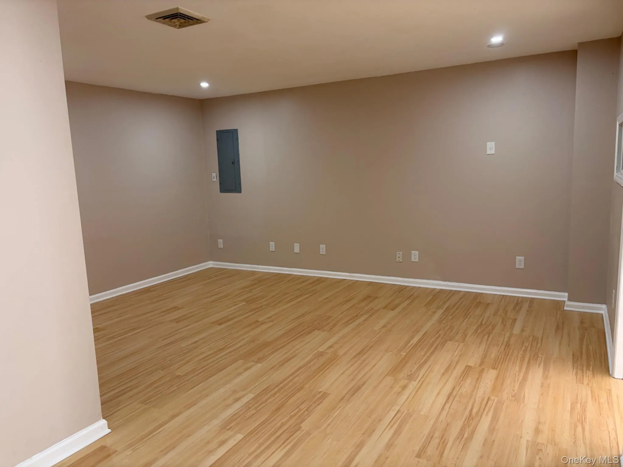 2653 Route 17M, Goshen, NY, 2 Bedrooms Bedrooms, 4 Rooms Rooms,1 BathroomBathrooms,Residential Lease,For Rent,Route 17M,0,968273 2653 Route 17M, Goshen, NY, 2 Bedrooms Bedrooms, 4 Rooms Rooms,1 BathroomBathrooms,Residential Lease,For Rent,Route 17M,0,968273