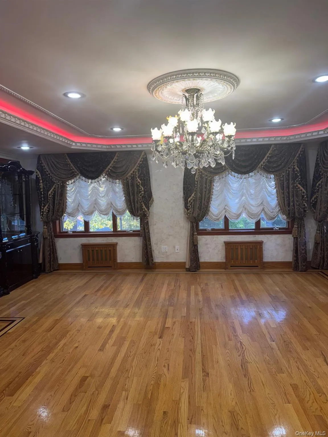 138-54 Hoover Avenue, New York, NY, 2 Bedrooms Bedrooms, 6 Rooms Rooms,2 BathroomsBathrooms,Residential Lease,For Rent,Hoover,0,968285 138-54 Hoover Avenue, New York, NY, 2 Bedrooms Bedrooms, 6 Rooms Rooms,2 BathroomsBathrooms,Residential Lease,For Rent,Hoover,0,968285