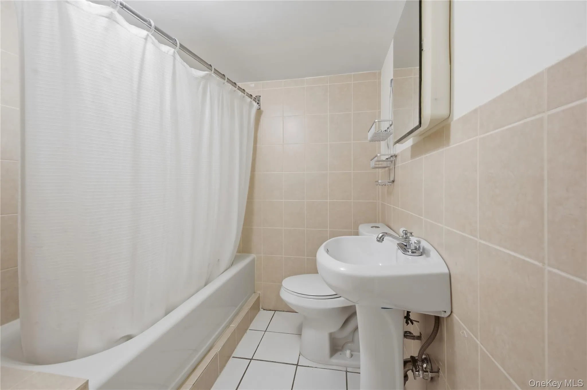 103 Heatherdell Road, Greenburgh, NY, 3 Bedrooms Bedrooms, 8 Rooms Rooms,2 BathroomsBathrooms,Residential Lease,For Rent,Heatherdell,0,968294 103 Heatherdell Road, Greenburgh, NY, 3 Bedrooms Bedrooms, 8 Rooms Rooms,2 BathroomsBathrooms,Residential Lease,For Rent,Heatherdell,0,968294