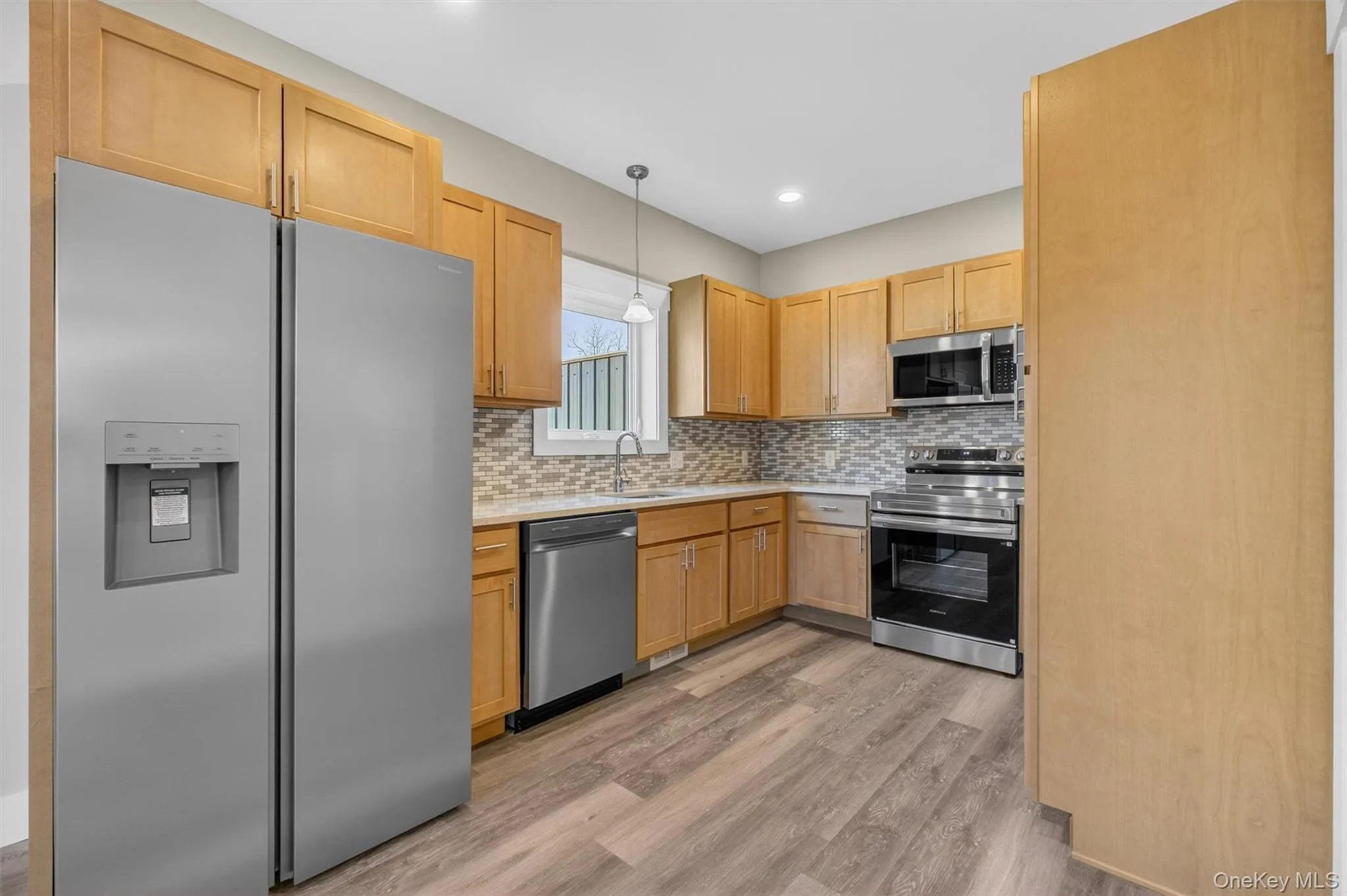 104B North Road, Lloyd, NY, 3 Bedrooms Bedrooms, 6 Rooms Rooms,2 BathroomsBathrooms,Residential Lease,For Rent,North,0,968303 104B North Road, Lloyd, NY, 3 Bedrooms Bedrooms, 6 Rooms Rooms,2 BathroomsBathrooms,Residential Lease,For Rent,North,0,968303