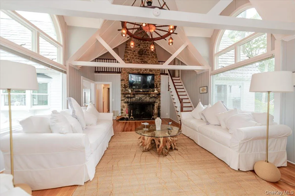 100 Shore Drive, Southold, NY, 6 Bedrooms Bedrooms, 13 Rooms Rooms,3 BathroomsBathrooms,Residential Lease,For Rent,Shore,0,968304 100 Shore Drive, Southold, NY, 6 Bedrooms Bedrooms, 13 Rooms Rooms,3 BathroomsBathrooms,Residential Lease,For Rent,Shore,0,968304