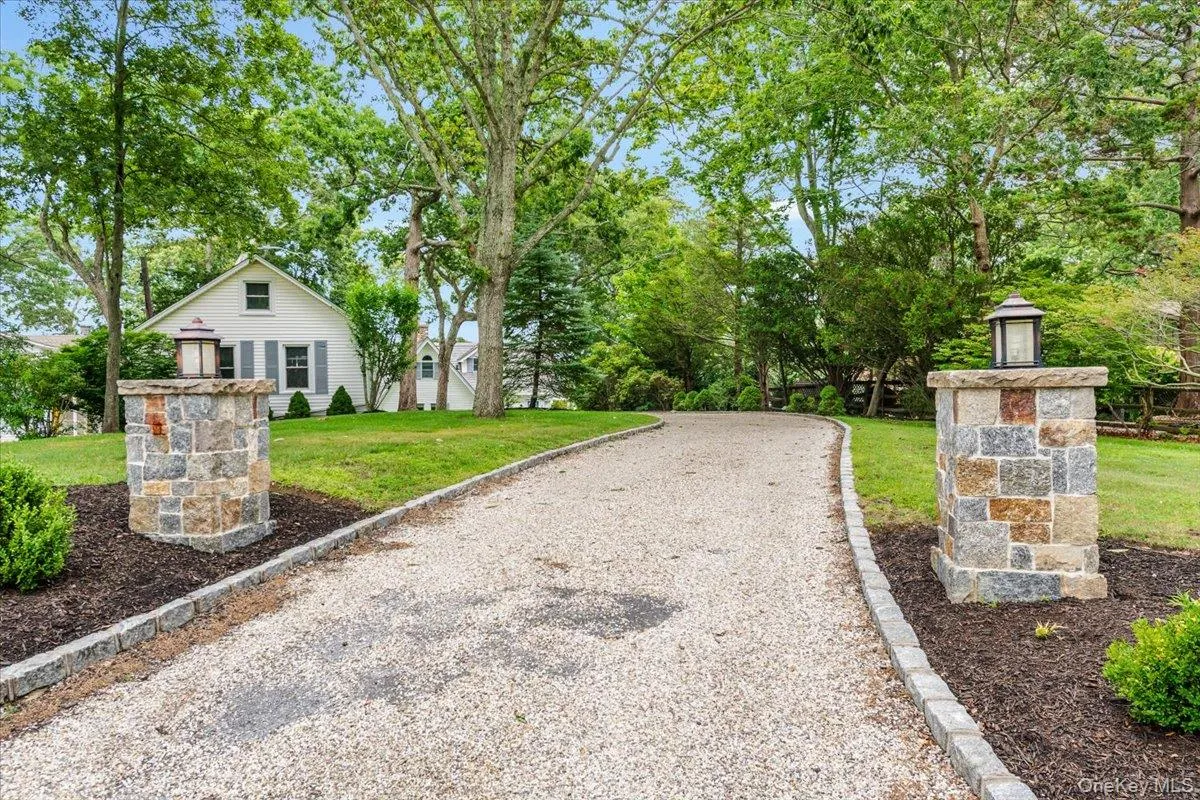 100 Shore Drive, Southold, NY, 6 Bedrooms Bedrooms, 13 Rooms Rooms,3 BathroomsBathrooms,Residential Lease,For Rent,Shore,0,968304 100 Shore Drive, Southold, NY, 6 Bedrooms Bedrooms, 13 Rooms Rooms,3 BathroomsBathrooms,Residential Lease,For Rent,Shore,0,968304