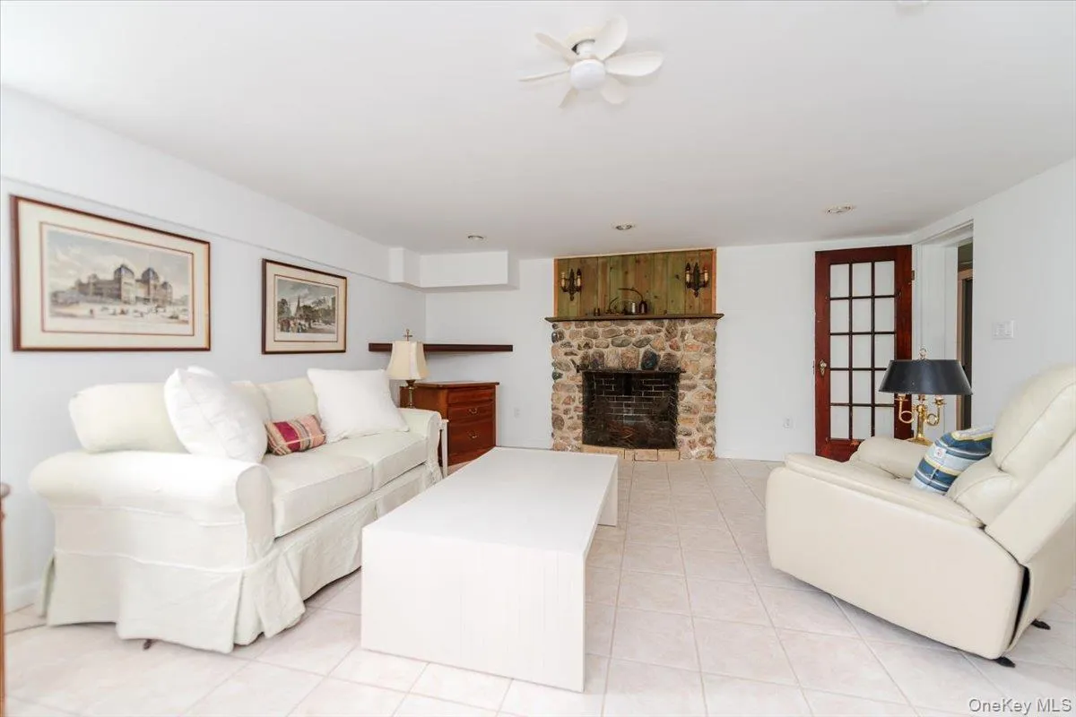 100 Shore Drive, Southold, NY, 6 Bedrooms Bedrooms, 13 Rooms Rooms,3 BathroomsBathrooms,Residential Lease,For Rent,Shore,0,968304 100 Shore Drive, Southold, NY, 6 Bedrooms Bedrooms, 13 Rooms Rooms,3 BathroomsBathrooms,Residential Lease,For Rent,Shore,0,968304