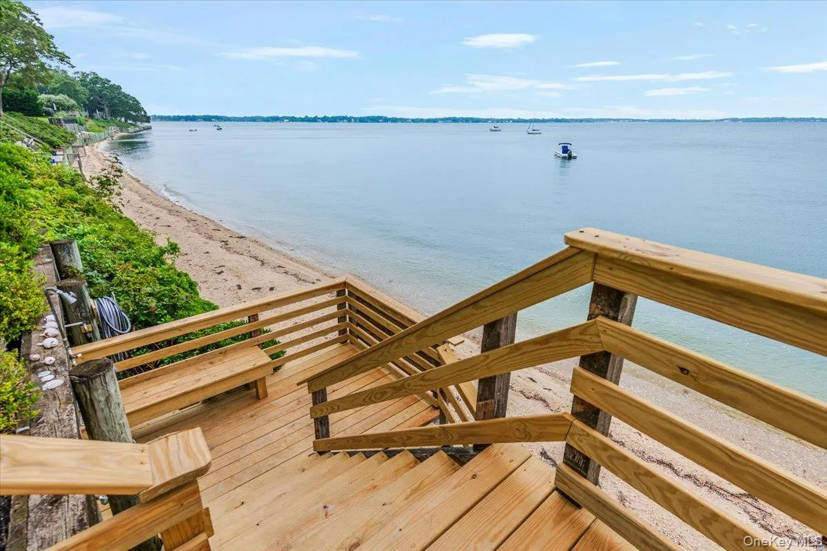 100 Shore Drive, Southold, NY, 6 Bedrooms Bedrooms, 13 Rooms Rooms,3 BathroomsBathrooms,Residential Lease,For Rent,Shore,0,968304 100 Shore Drive, Southold, NY, 6 Bedrooms Bedrooms, 13 Rooms Rooms,3 BathroomsBathrooms,Residential Lease,For Rent,Shore,0,968304