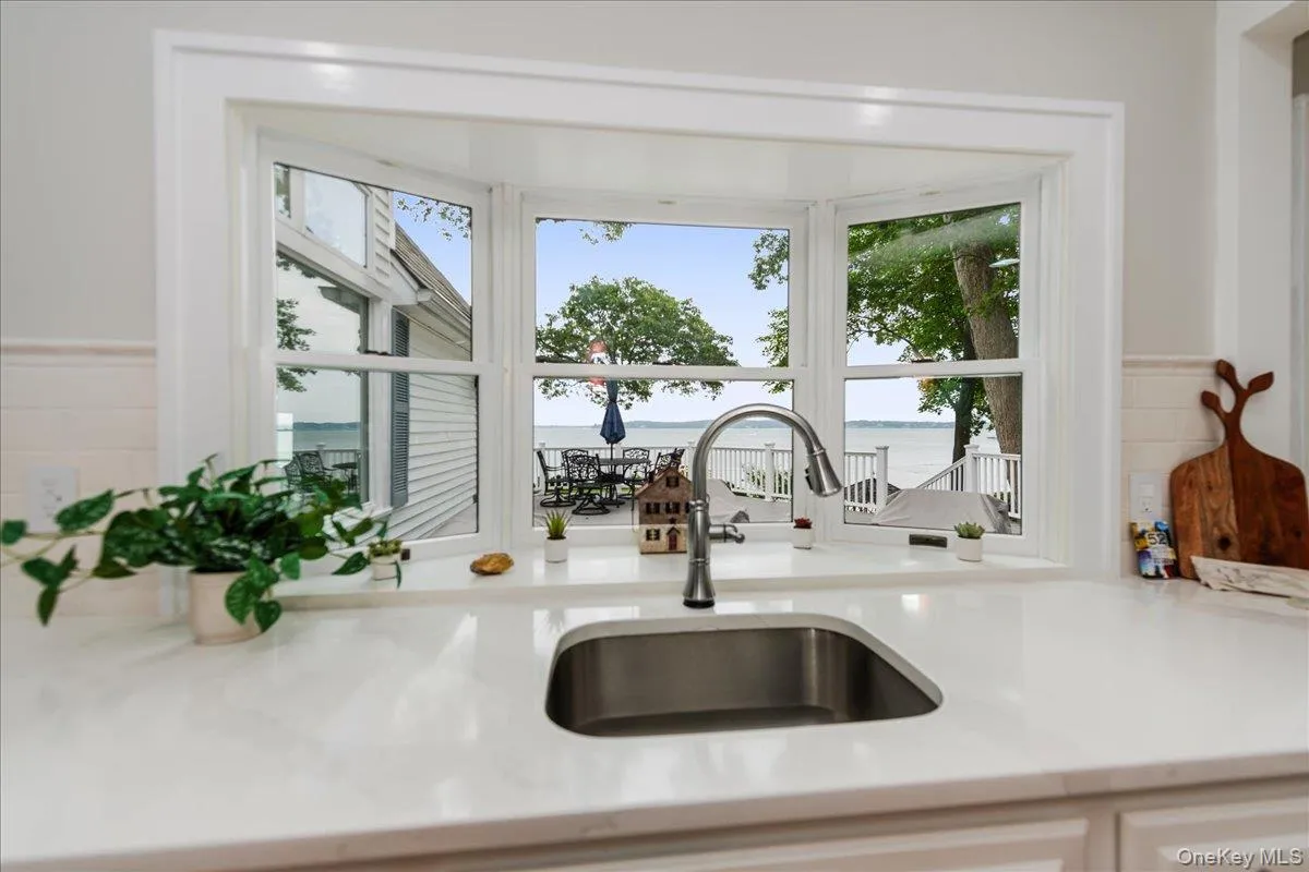 100 Shore Drive, Southold, NY, 6 Bedrooms Bedrooms, 13 Rooms Rooms,3 BathroomsBathrooms,Residential Lease,For Rent,Shore,0,968304 100 Shore Drive, Southold, NY, 6 Bedrooms Bedrooms, 13 Rooms Rooms,3 BathroomsBathrooms,Residential Lease,For Rent,Shore,0,968304