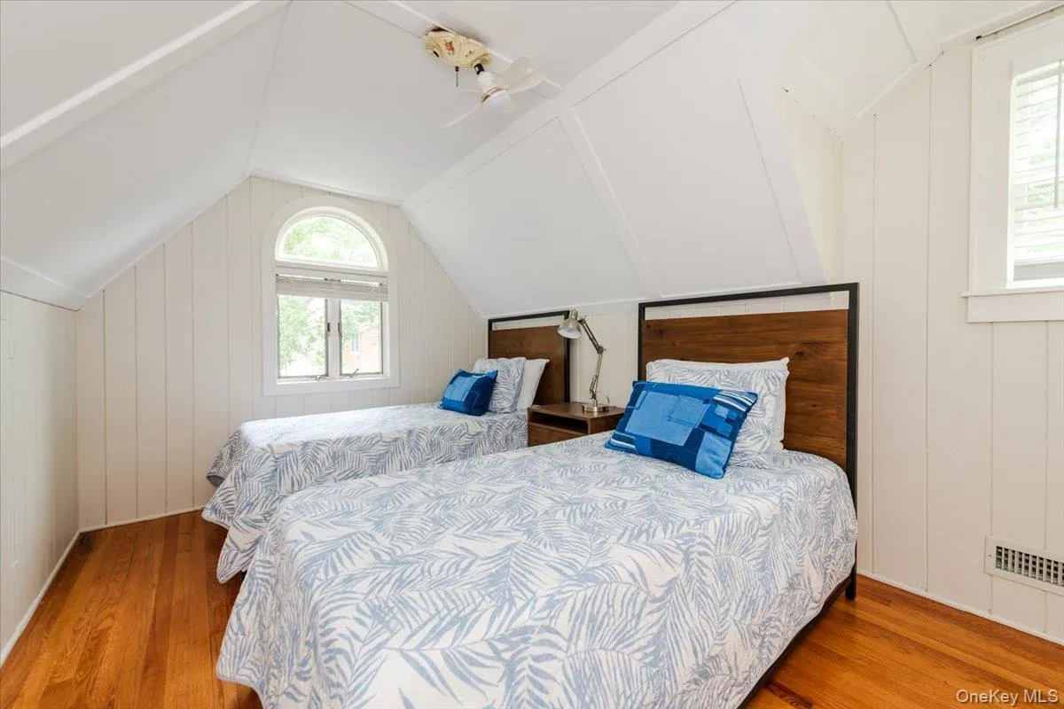 100 Shore Drive, Southold, NY, 6 Bedrooms Bedrooms, 13 Rooms Rooms,3 BathroomsBathrooms,Residential Lease,For Rent,Shore,0,968304 100 Shore Drive, Southold, NY, 6 Bedrooms Bedrooms, 13 Rooms Rooms,3 BathroomsBathrooms,Residential Lease,For Rent,Shore,0,968304