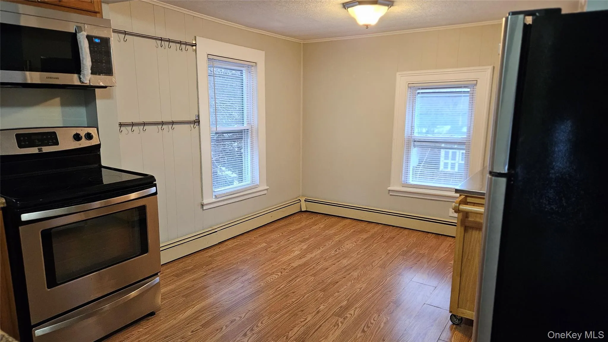 192 Main Street, Cornwall, NY, 2 Bedrooms Bedrooms, 5 Rooms Rooms,1 BathroomBathrooms,Residential Lease,For Rent,Main,0,968338 192 Main Street, Cornwall, NY, 2 Bedrooms Bedrooms, 5 Rooms Rooms,1 BathroomBathrooms,Residential Lease,For Rent,Main,0,968338
