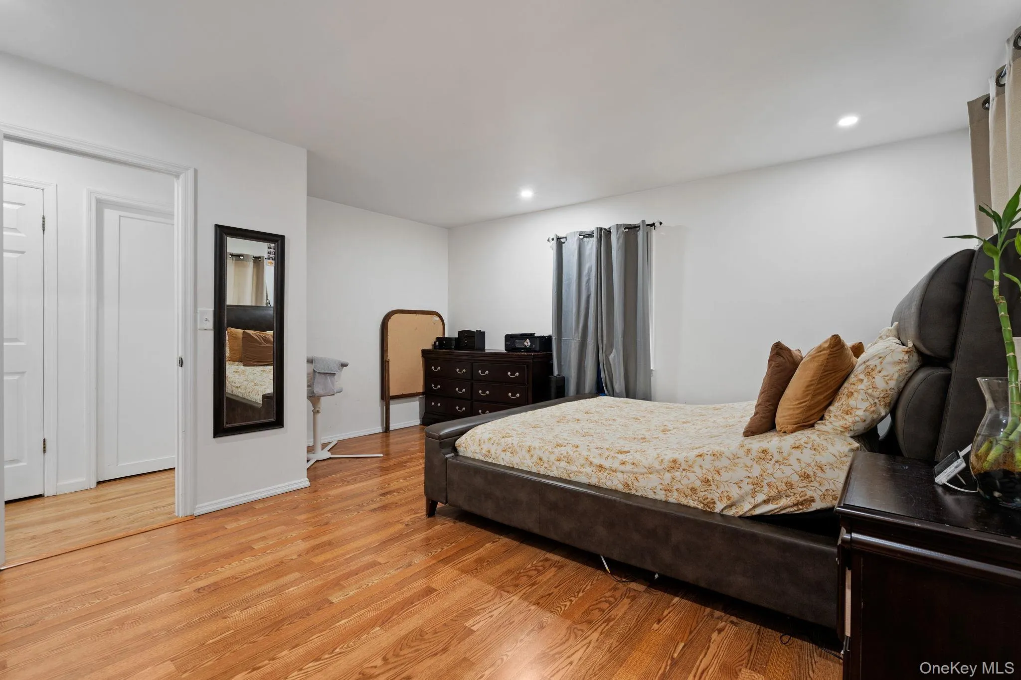 41 Rutledge Avenue, Woodbury, NY, 3 Bedrooms Bedrooms, 10 Rooms Rooms,3 BathroomsBathrooms,Residential Sale,For Rent,Rutledge,0,968339 41 Rutledge Avenue, Woodbury, NY, 3 Bedrooms Bedrooms, 10 Rooms Rooms,3 BathroomsBathrooms,Residential Sale,For Rent,Rutledge,0,968339