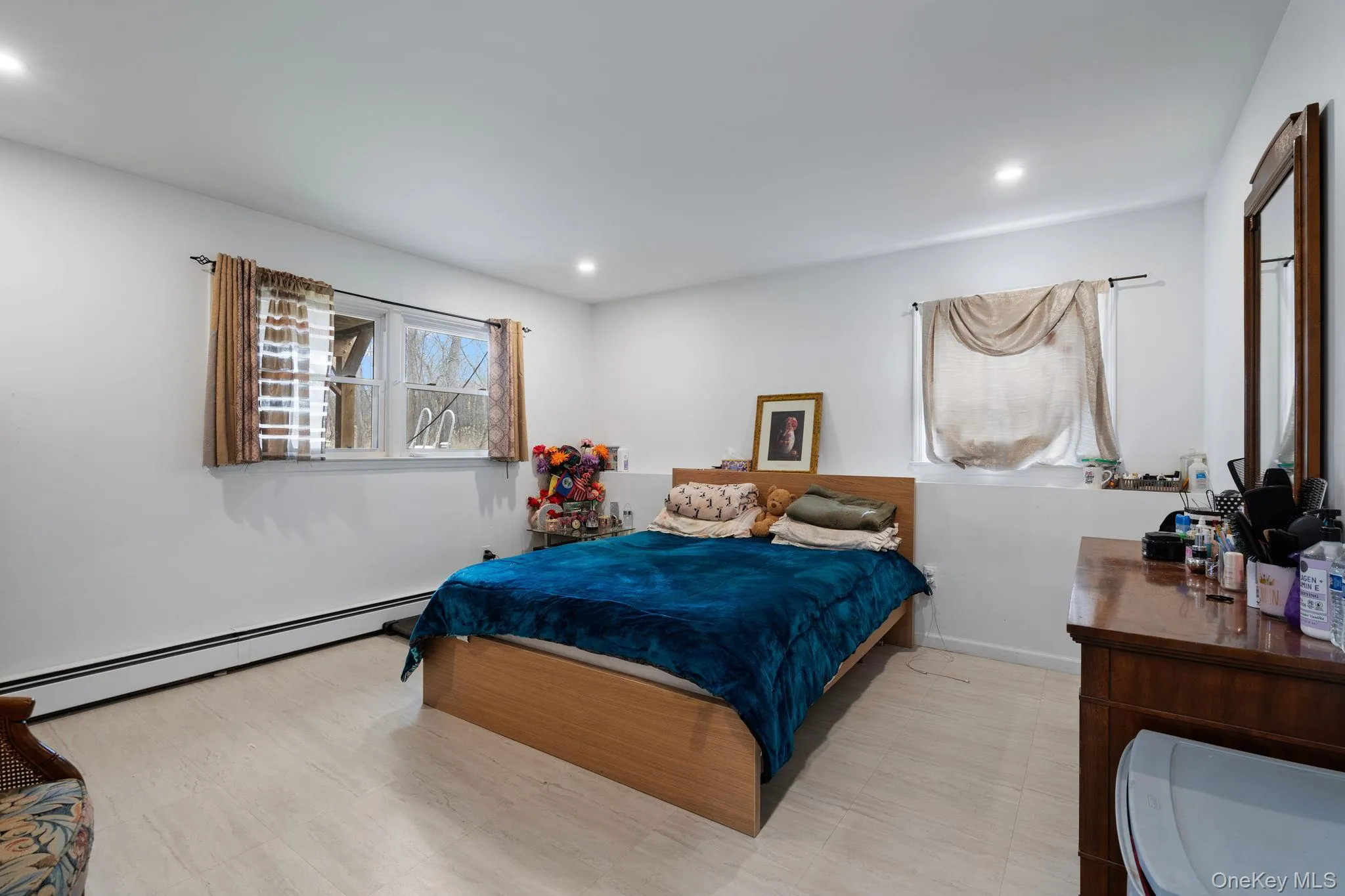 Presently used as a bedroom on lower level Presently used as a bedroom on lower level