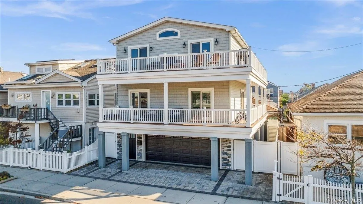 206 Grand Boulevard, Long Beach, NY, 3 Bedrooms Bedrooms, 7 Rooms Rooms,2 BathroomsBathrooms,Residential Lease,For Rent,Grand,0,968353 206 Grand Boulevard, Long Beach, NY, 3 Bedrooms Bedrooms, 7 Rooms Rooms,2 BathroomsBathrooms,Residential Lease,For Rent,Grand,0,968353